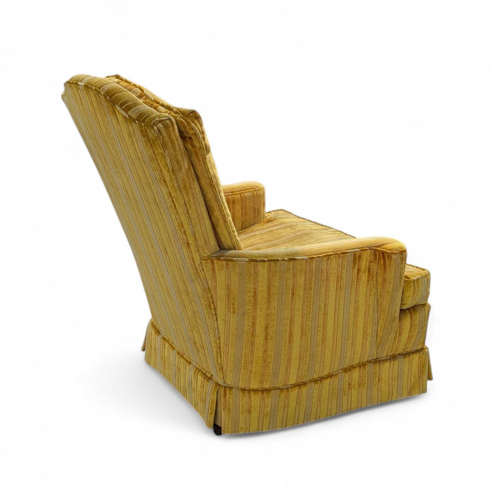 Vintage Striped Yellow Tufted Lounge Chair, Mid-Century Modern im Angebot 2
