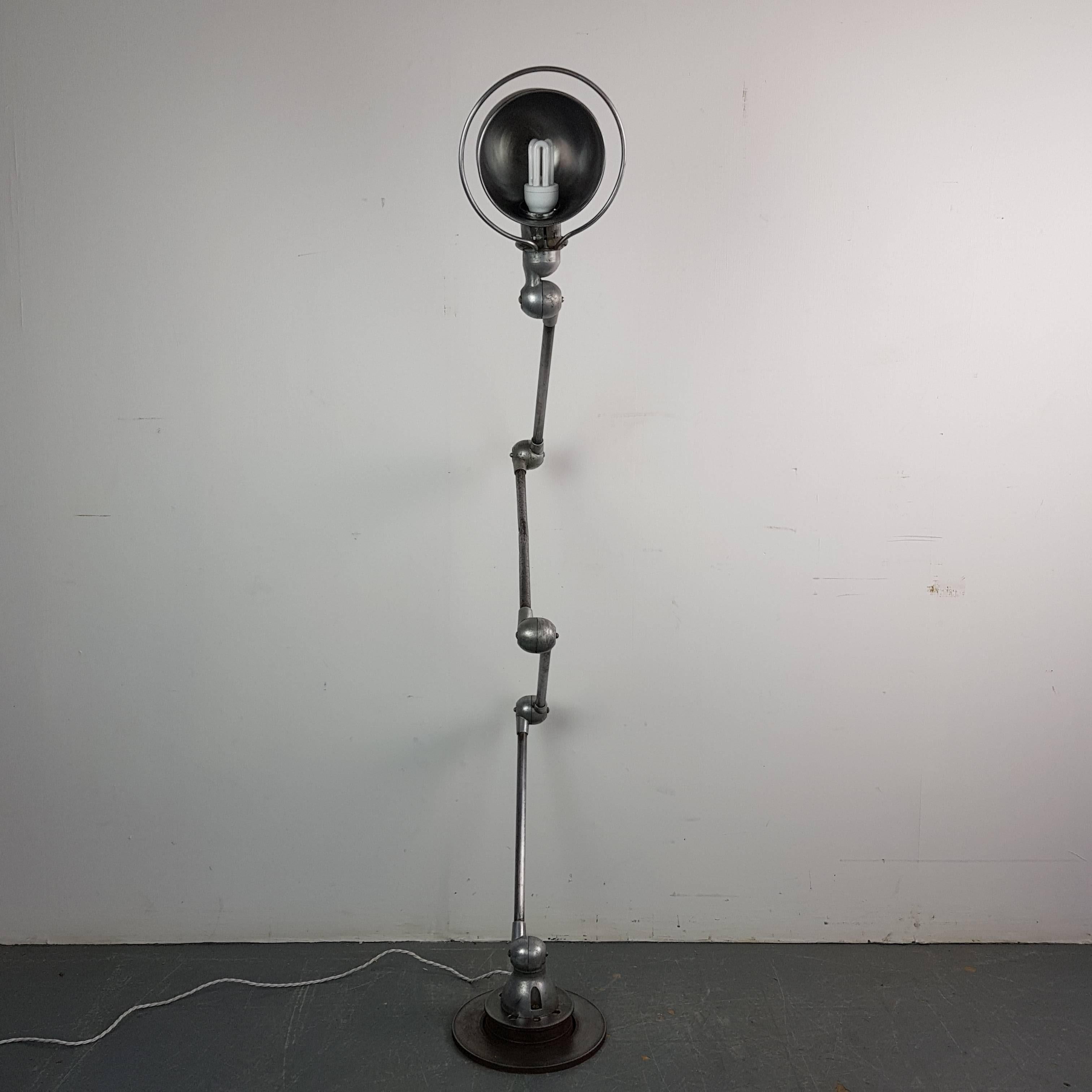 Vintage Stripped and Polished French Jielde Floor Lamp In Good Condition For Sale In Lewes, East Sussex