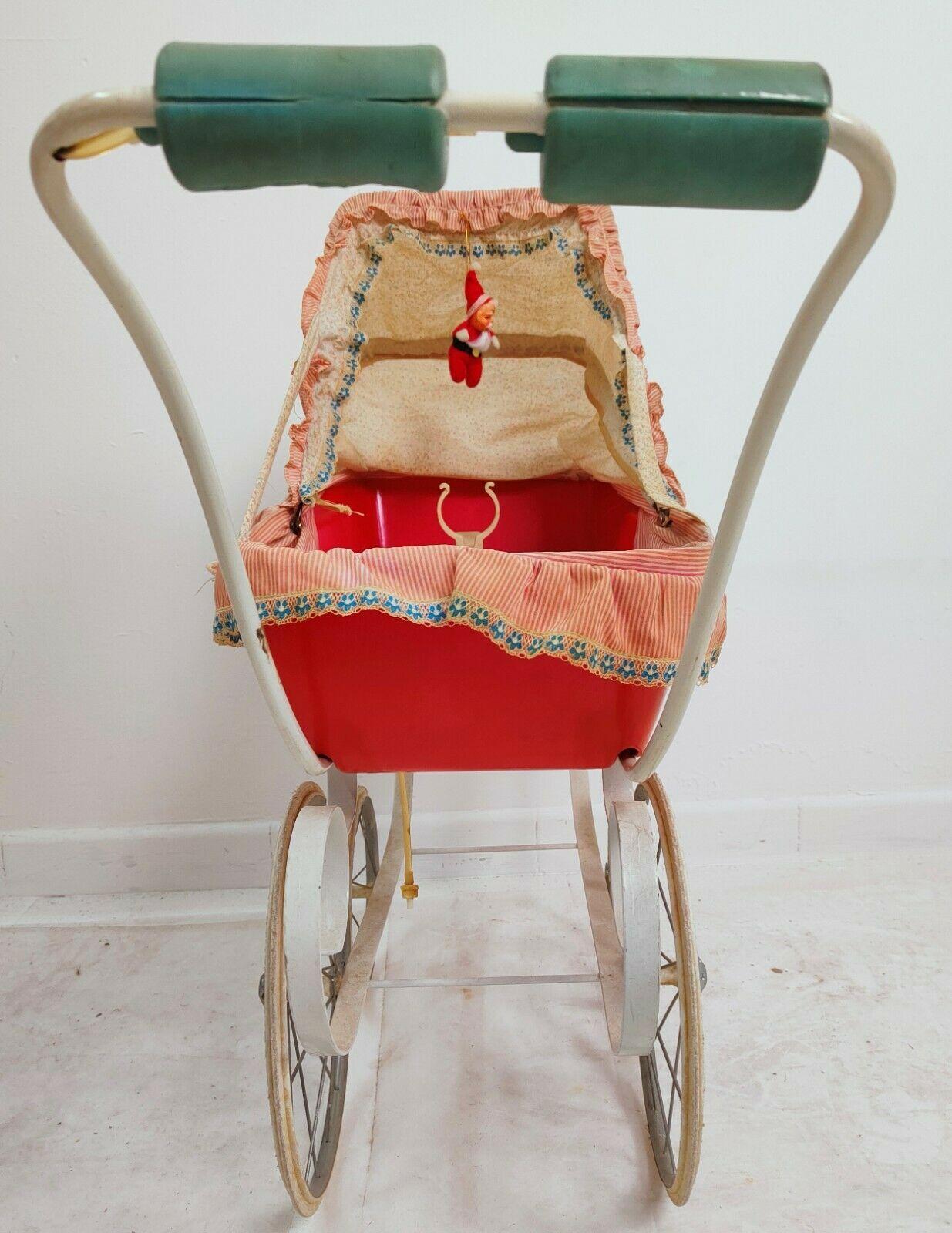 Fin du 20e siècle Stroller vintage « Milachi Poussette » de Migliorati, 1979 en vente