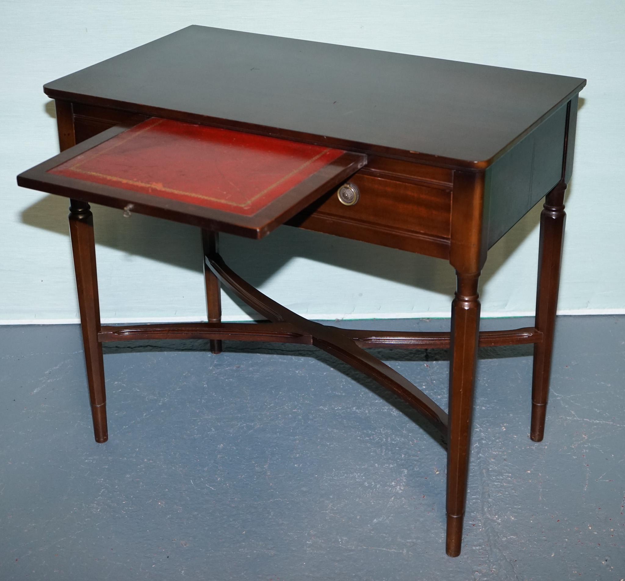 VINTAGE STRONGBOW GAME WRITING DESK WITH PULL OUT TRAY WITH LEATHER iNLAY For Sale 10