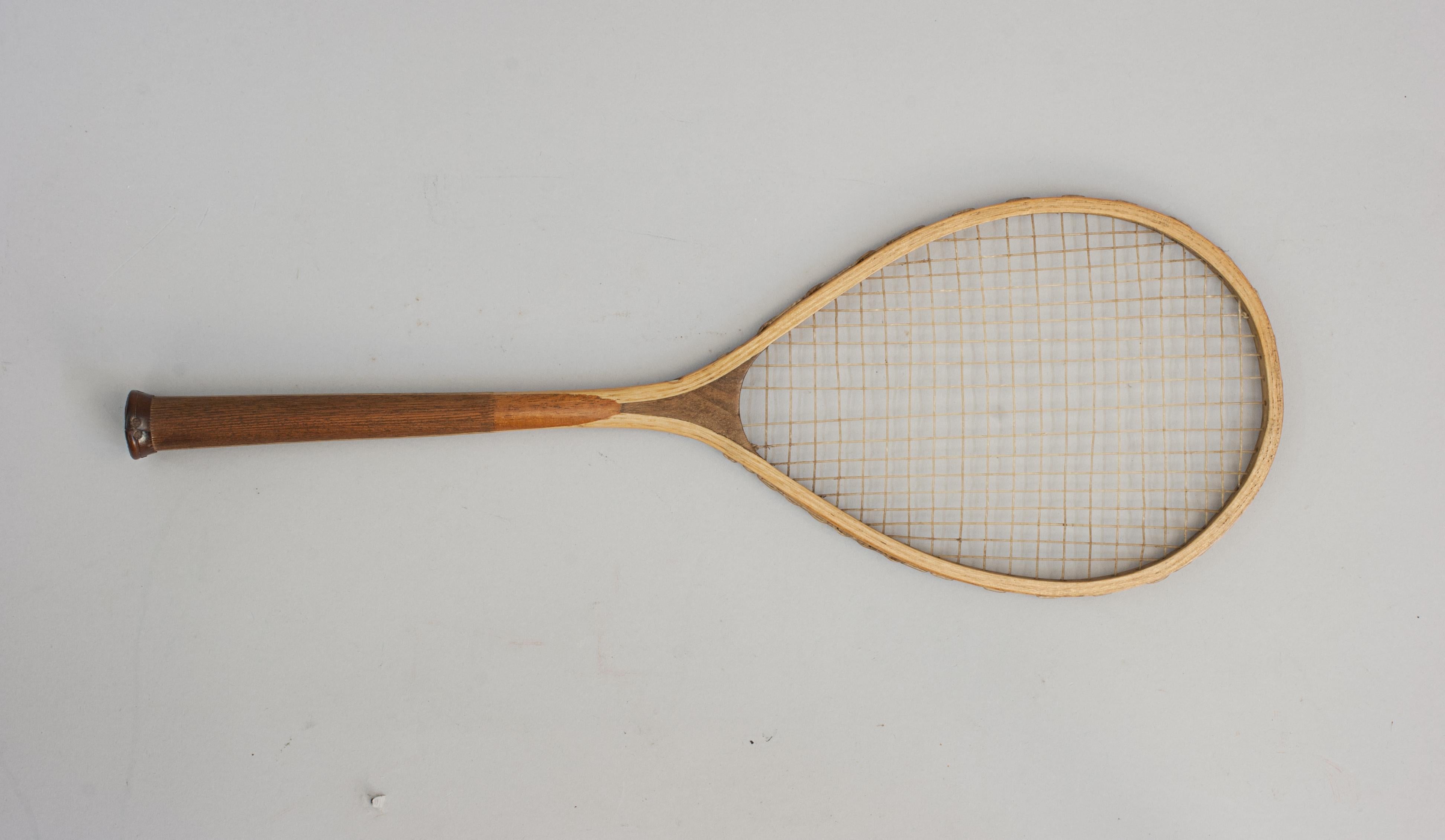 Vintage, Strung Table Tennis Rackets In Good Condition For Sale In Oxfordshire, GB