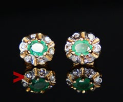 Pendientes vintage stud Halo Esmeraldas naturales Diamantes macizos Oro 18K / 1.3 gr