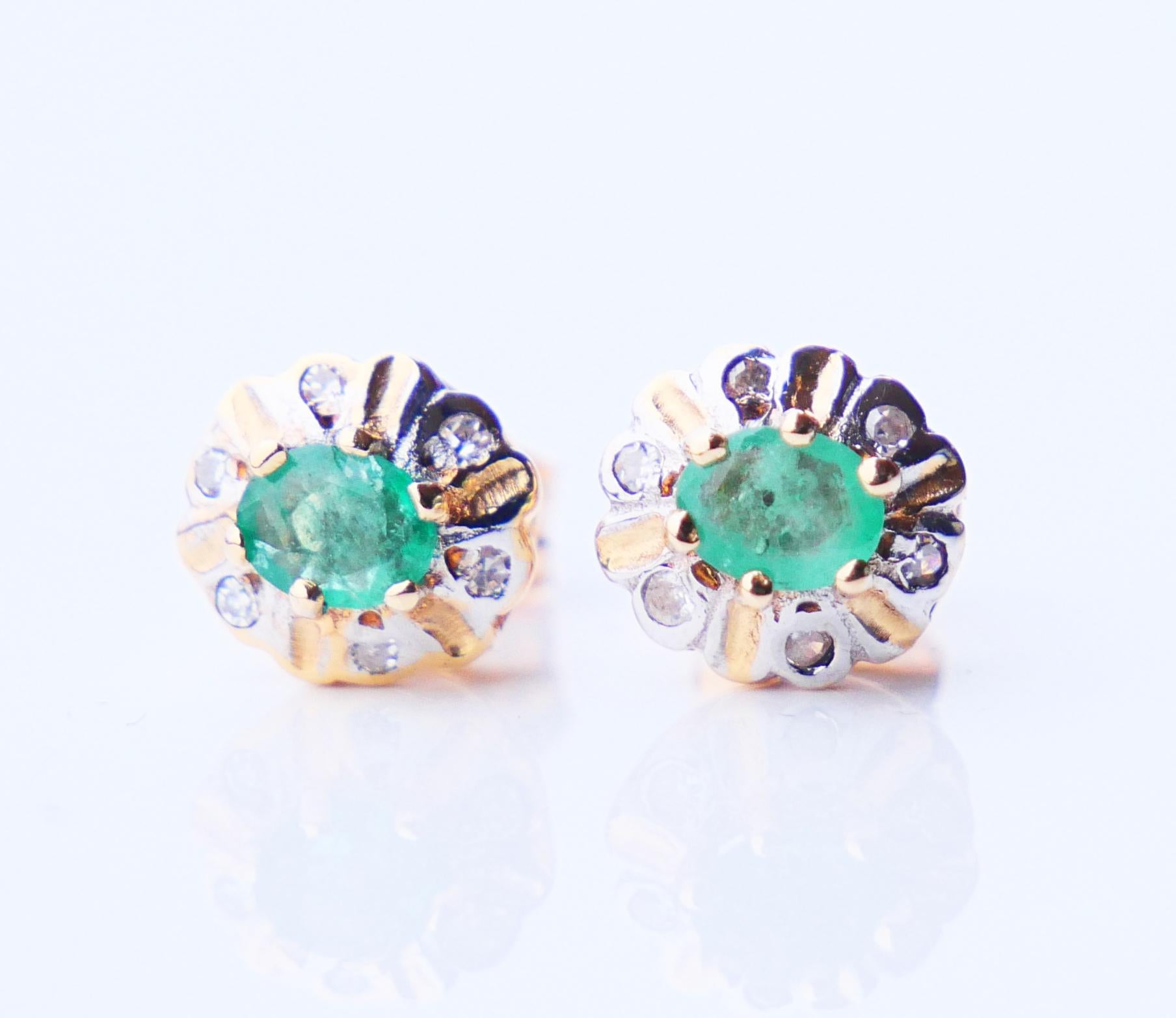 Vintage Ohrstecker Halo Ohrringe natürliche Smaragde Diamanten massiv 18K Gold / 1,3 gr Damen im Angebot