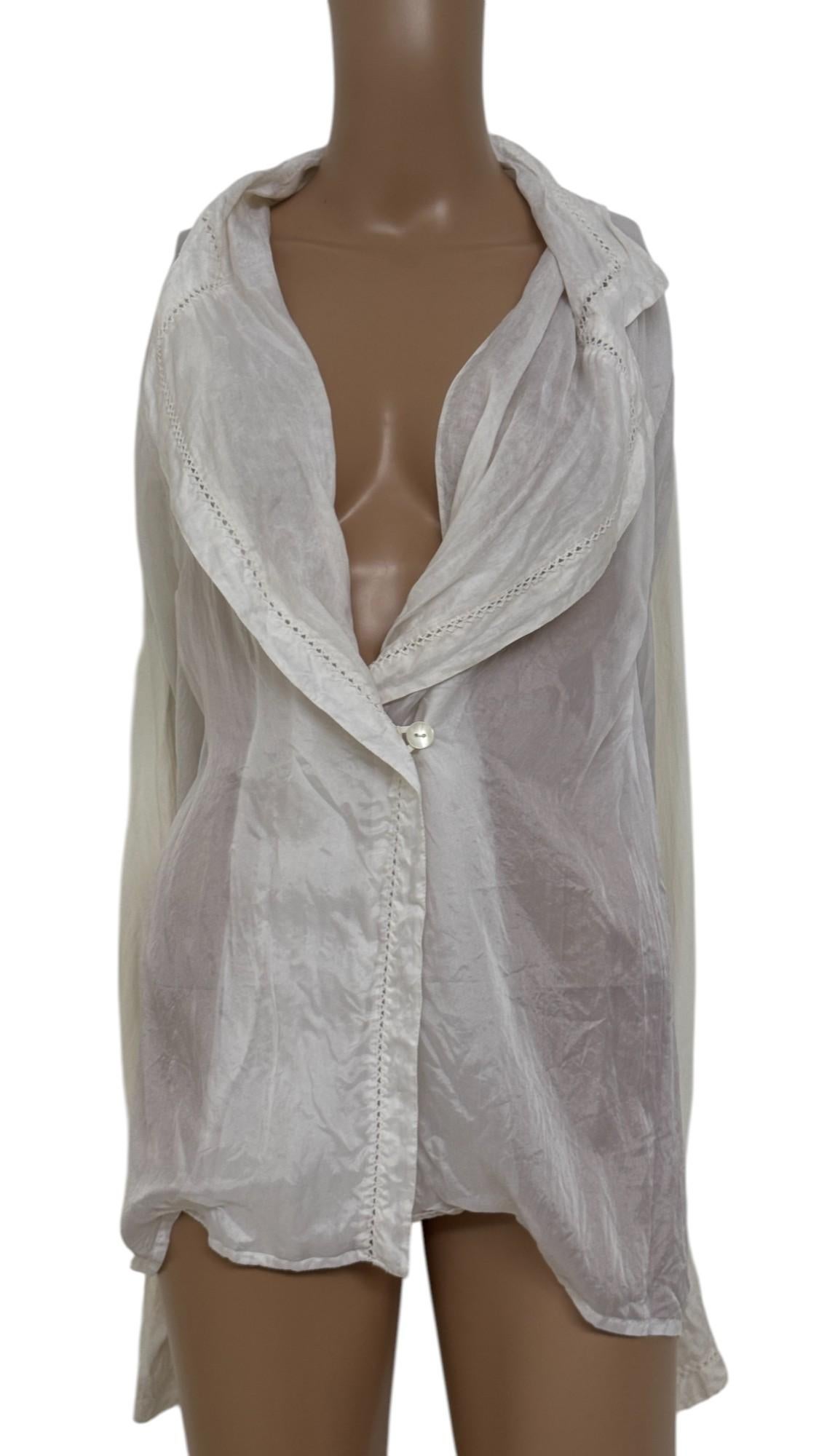 Vintage Studio 0001 Ferré Ivory Silk Blouse with Draped Collar and Open Stitch (chemisier en soie ivoire à col drapé et à points ouverts) en vente 2
