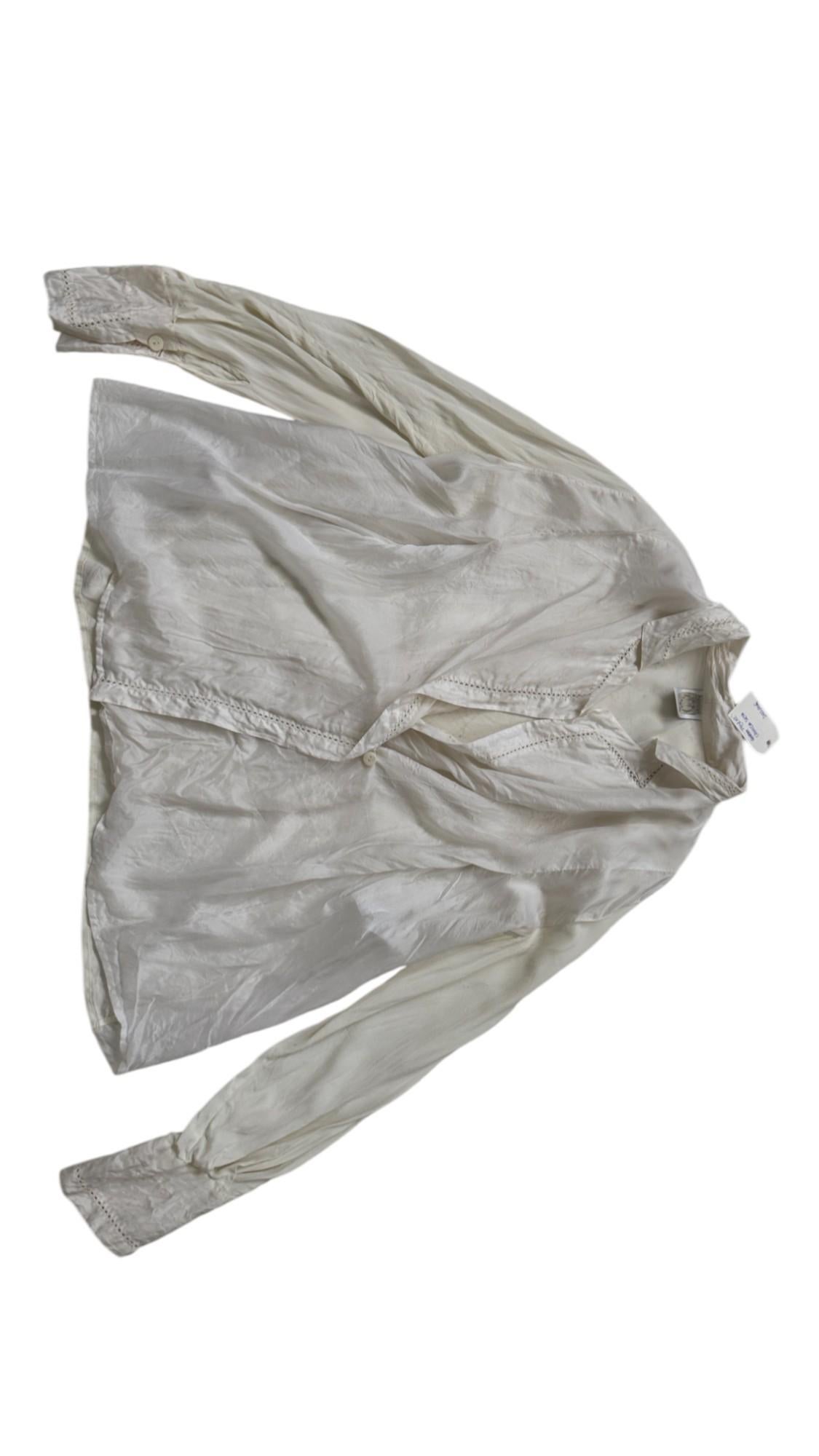 Vintage Studio 0001 Ferré Ivory Silk Blouse with Draped Collar and Open Stitch (chemisier en soie ivoire à col drapé et à points ouverts) en vente 4