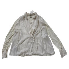 Vintage Studio 0001 Ferré Ivory Silk Blouse with Draped Collar and Open Stitch (chemisier en soie ivoire à col drapé et à points ouverts)