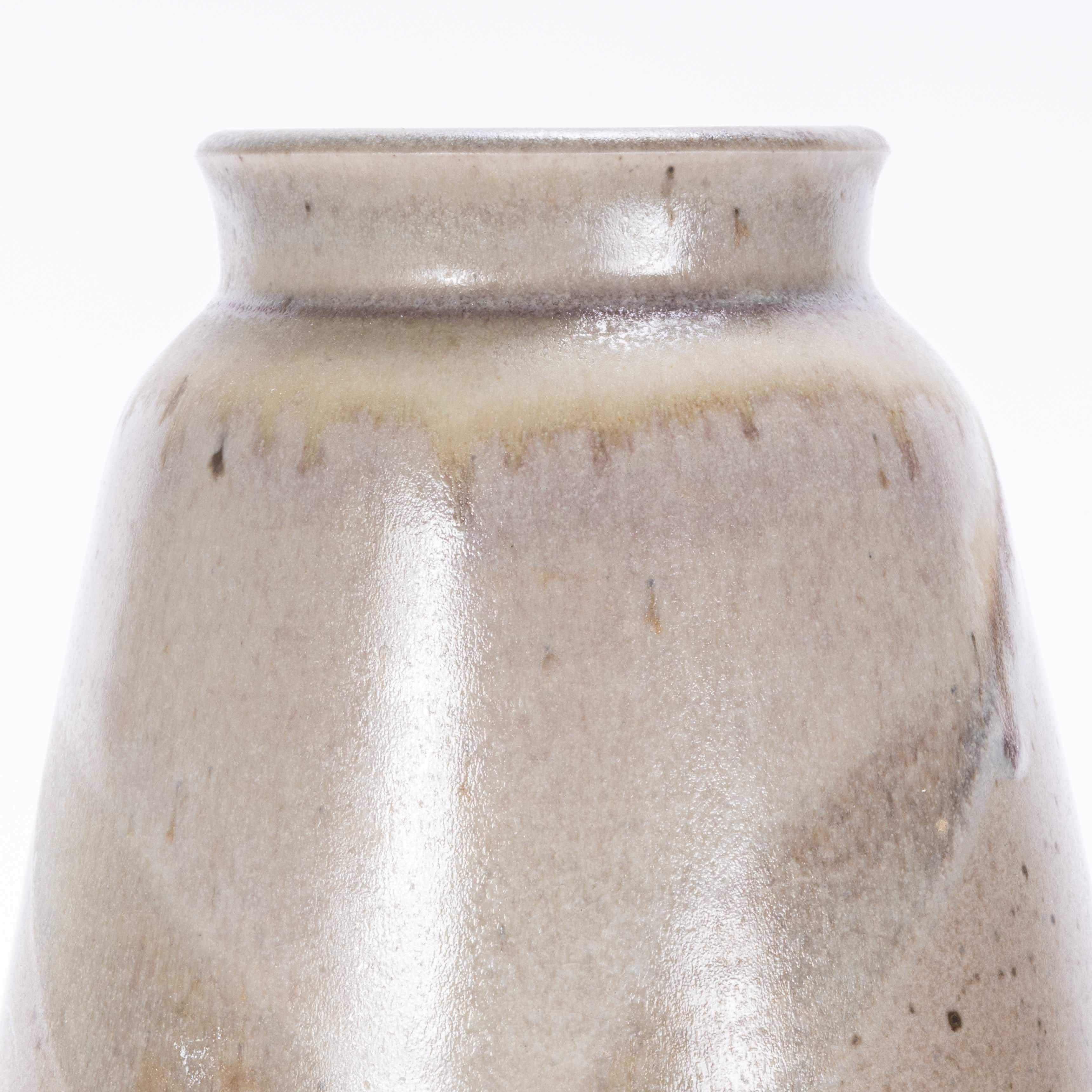 Vaso Eleg di Studio Ceramics d'epoca - smalto lavato In condizioni buone in vendita a Hook, Hampshire