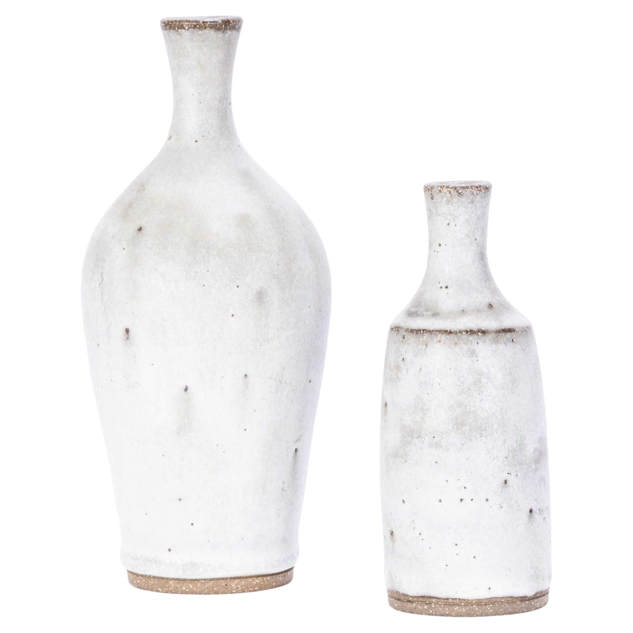 Vintage Studio Keramik Organische Vintage - gewaschenes Paar Vasen im Angebot