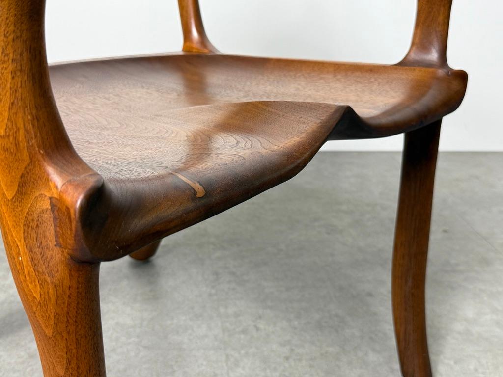 Vintage Studio Craft Silla escultórica de nogal firmada Organic Modern Maloof Style en venta 2