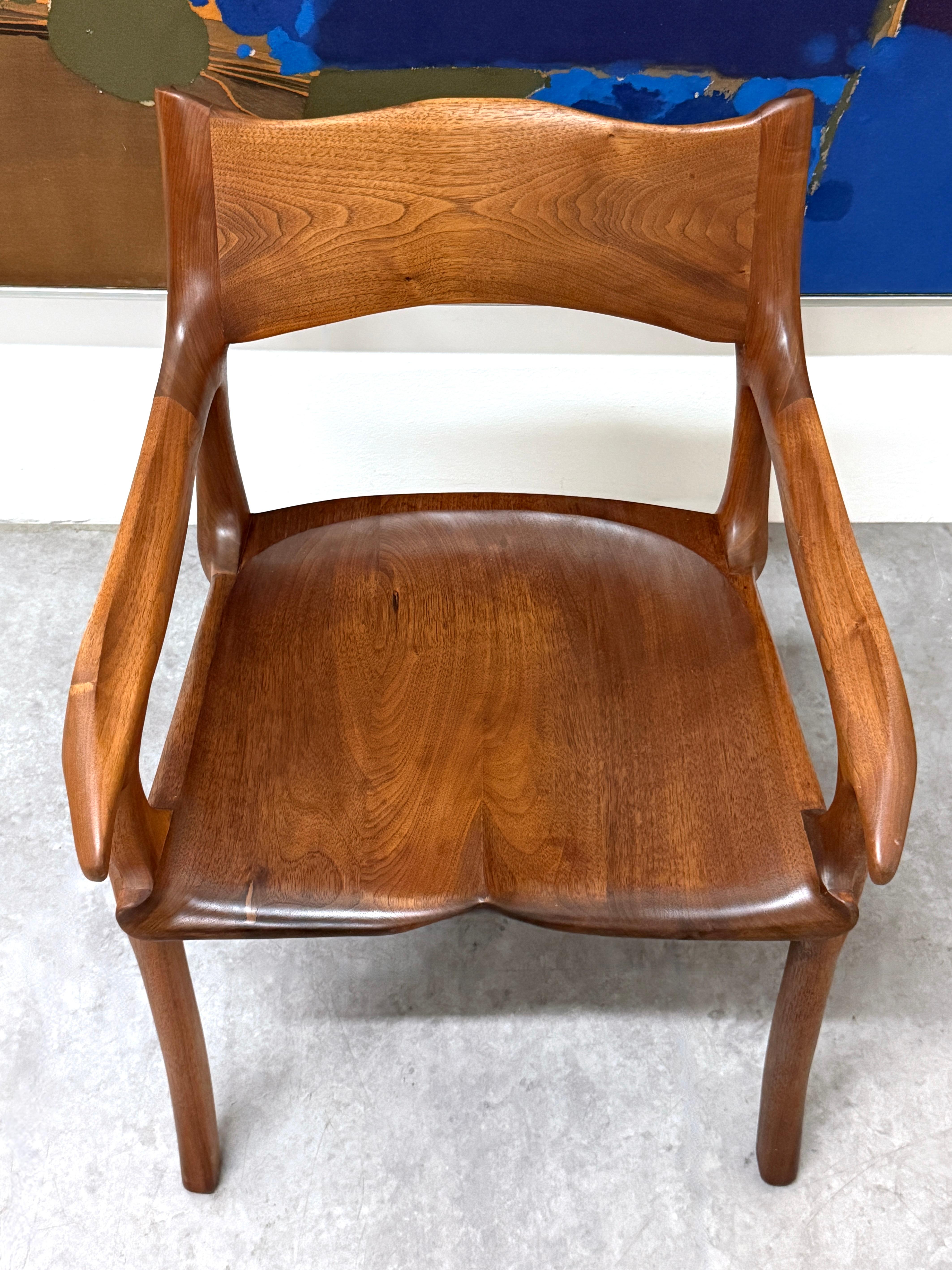 Vintage Studio Craft Silla escultórica de nogal firmada Organic Modern Maloof Style en venta 3