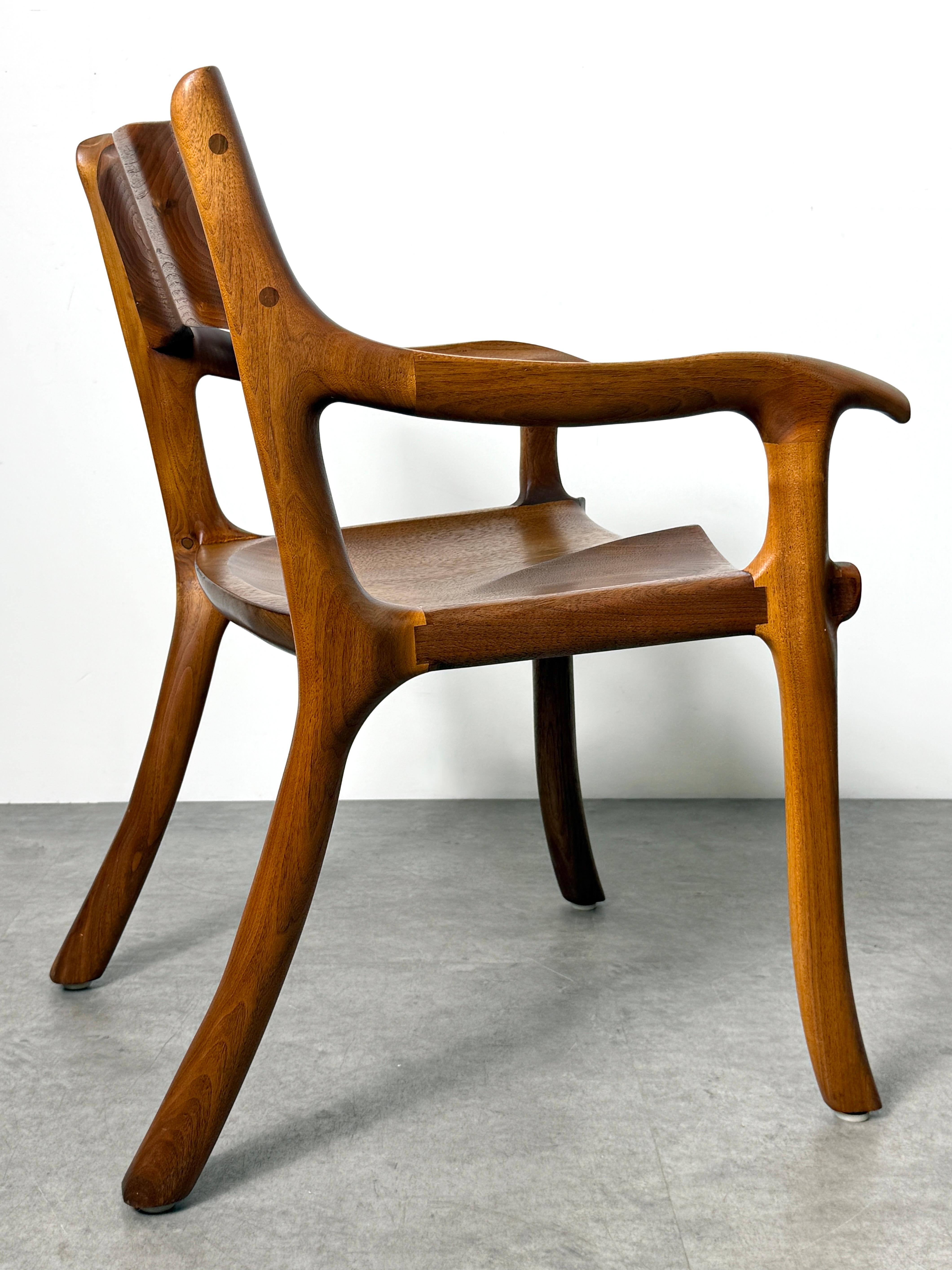 Vintage Studio Craft Silla escultórica de nogal firmada Organic Modern Maloof Style en Bueno estado para la venta en Troy, MI