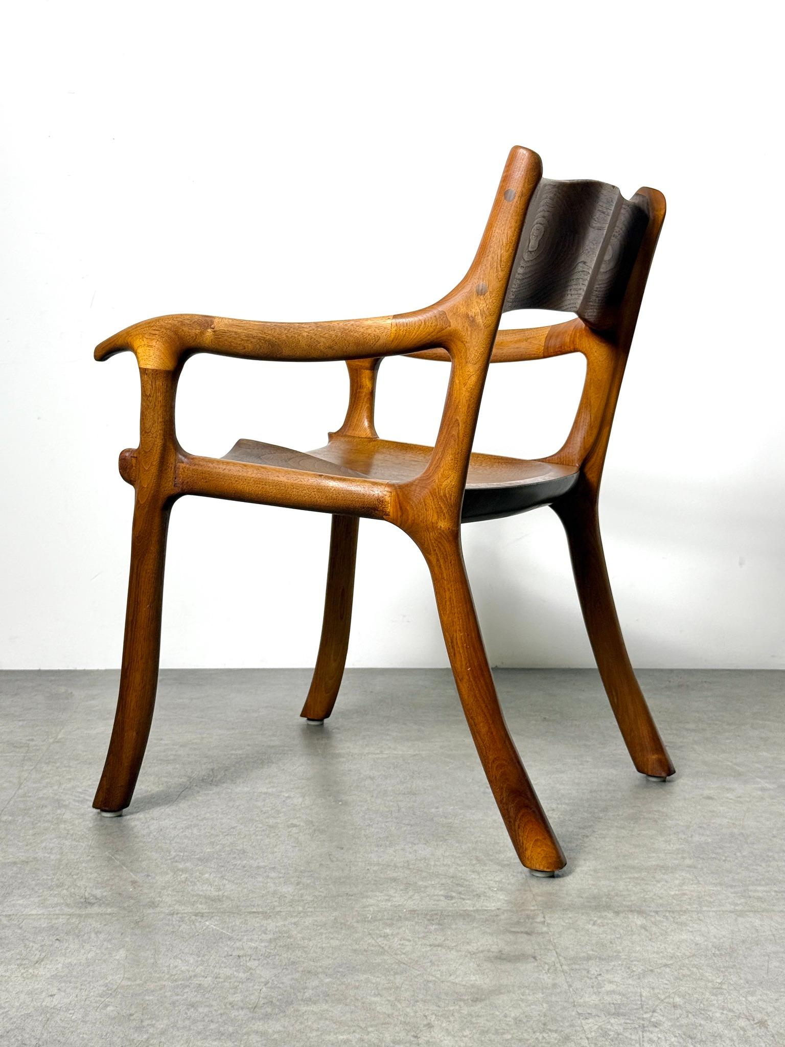 Vintage Studio Craft Silla escultórica de nogal firmada Organic Modern Maloof Style Nogal en venta