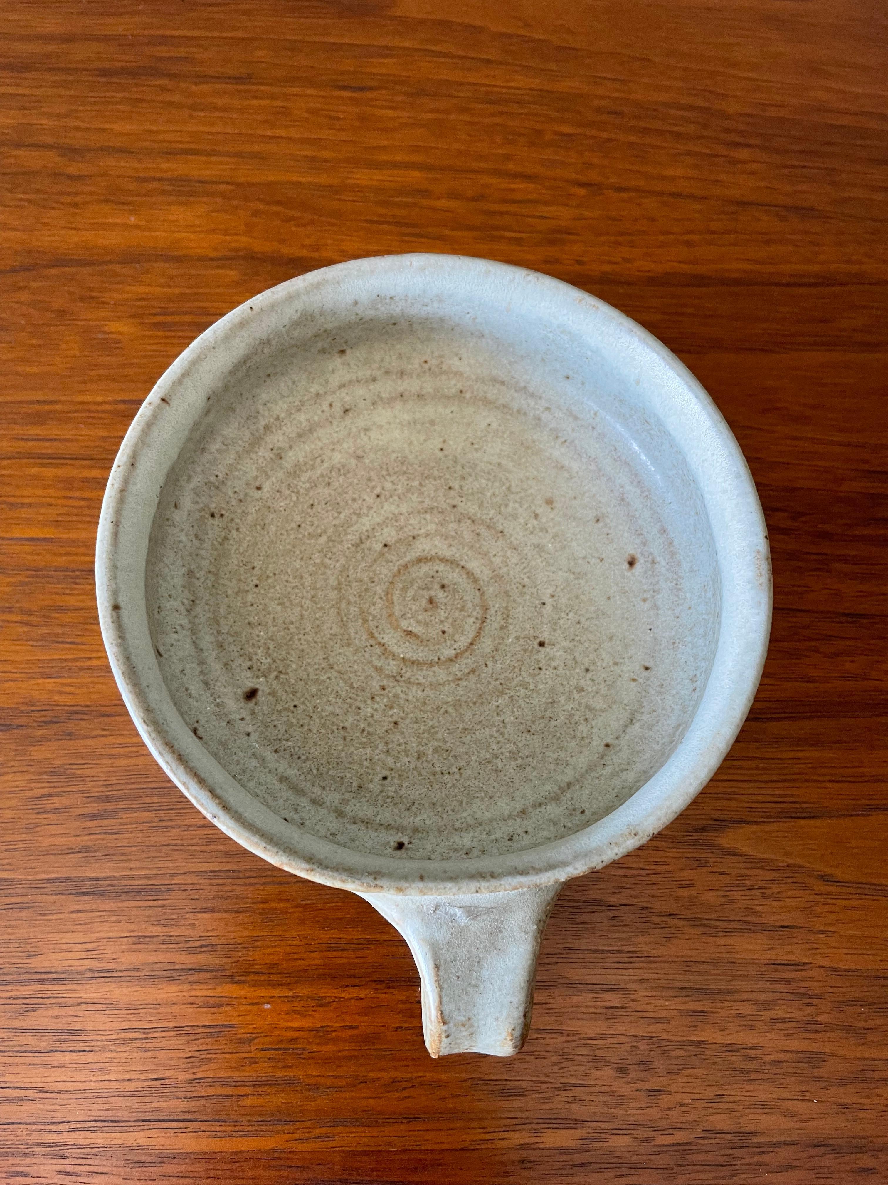 Vintage Studio Crafted Ceramic Coffee Mug circa 1970s In Good Condition In San Juan Capistrano, CA