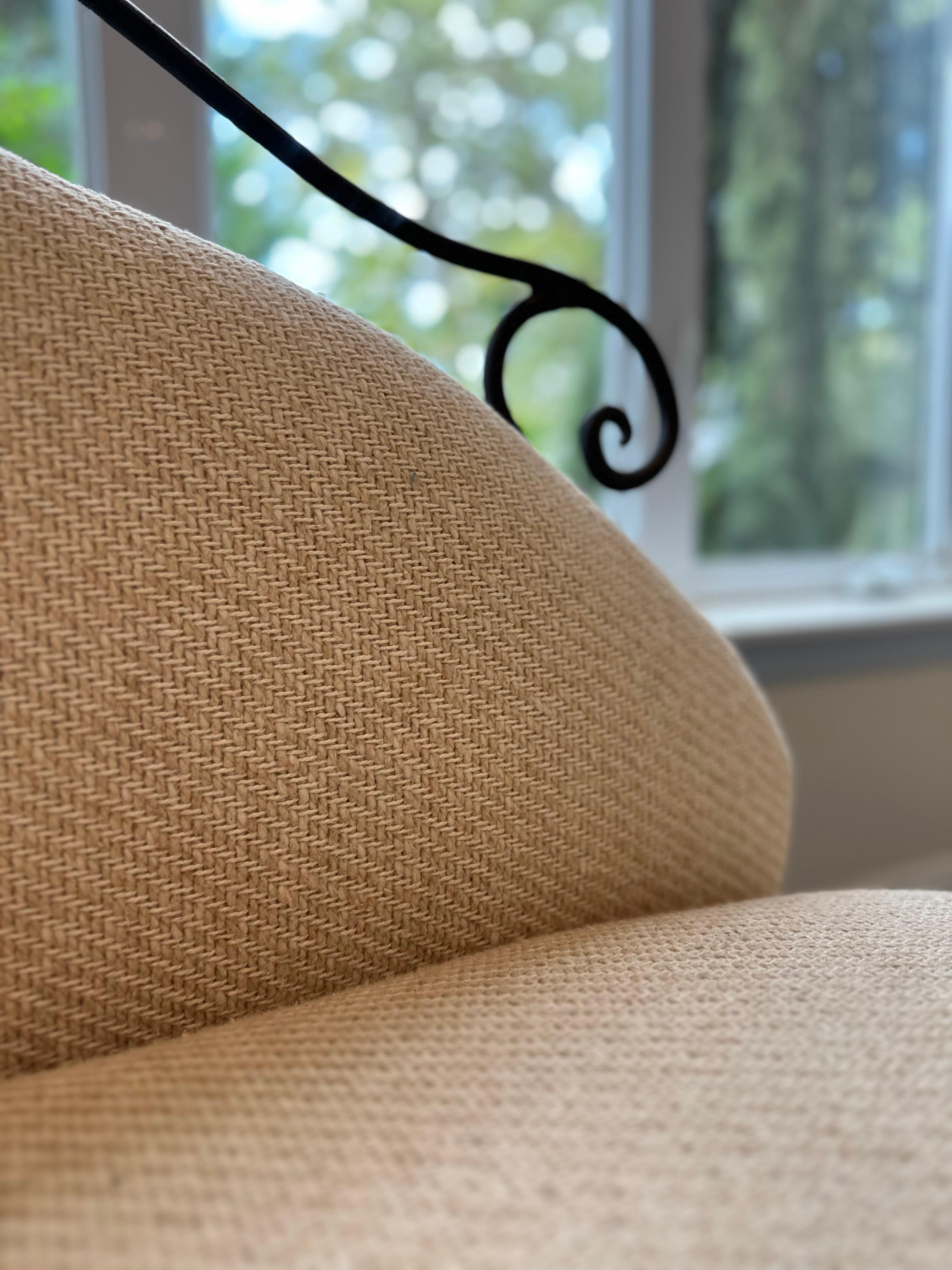 Banc artisanal en fer forgé Vintage Studio Made en vente 1