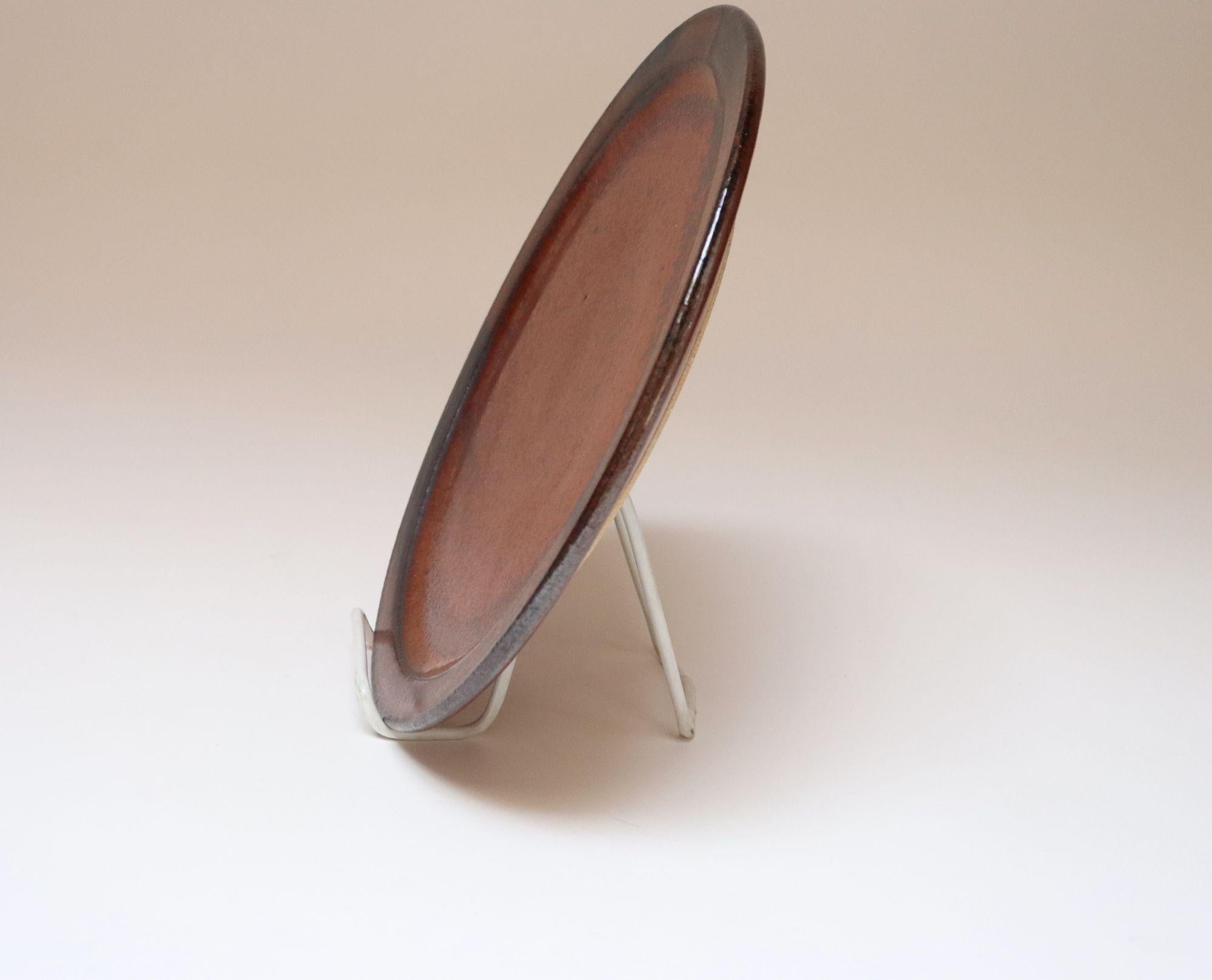 Américain Vintage Studio Pottery Charger in Metallic Gray and Red Glaze by Deanna Nichols en vente