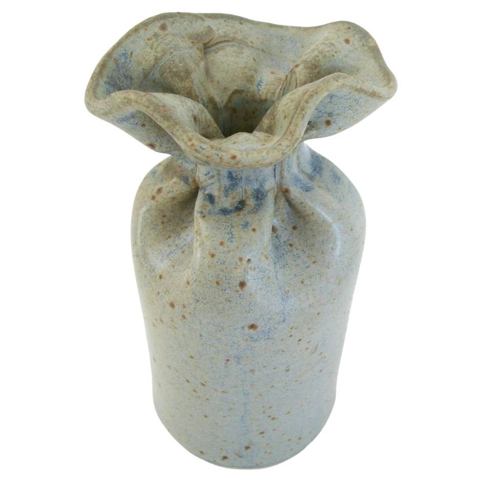 Vintage Studio Pottery ''Gunny Sack'' Vase - Non signé - Canada - Mid 20th Century en vente