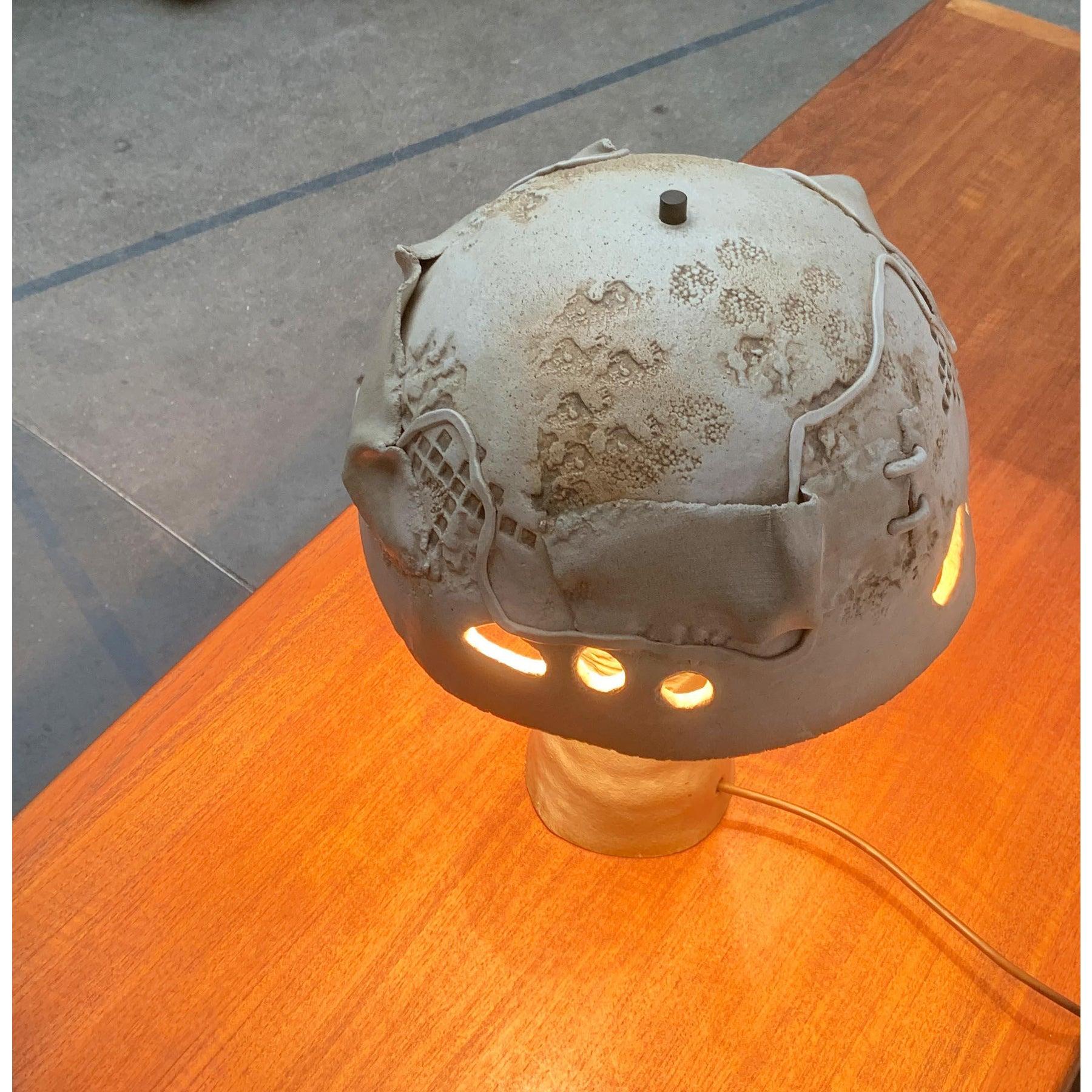 Lampe de table champignon sculpturale vintage Studio Pottery, 1970 en vente 5