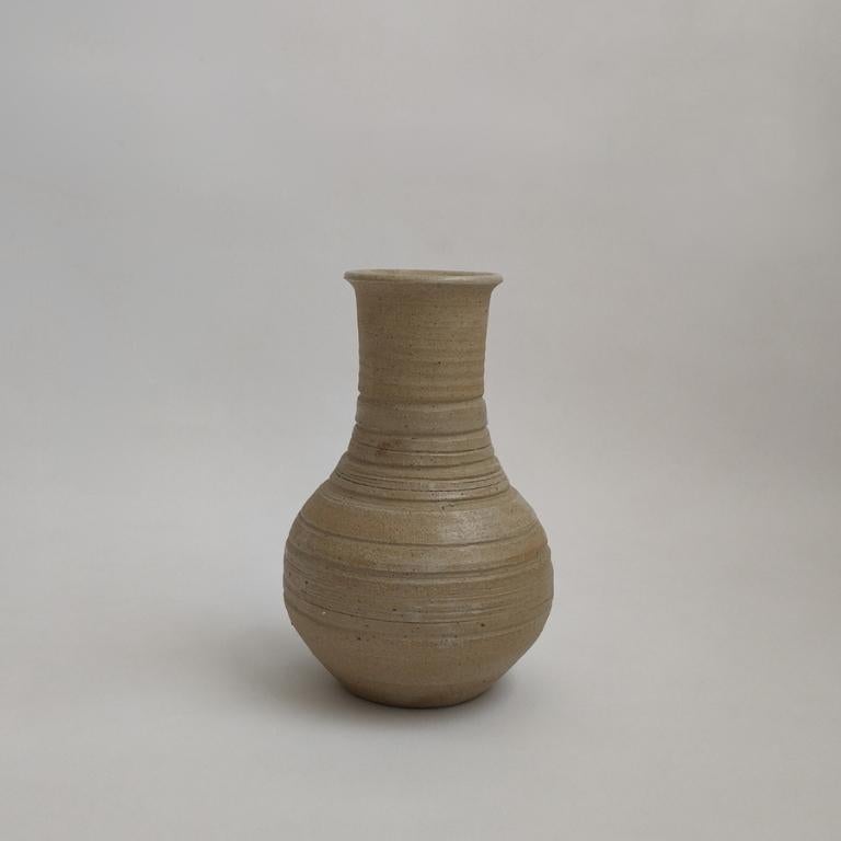 Vase Vintage Studio Pottery , Signé Bon état - En vente à Boca Raton, FL