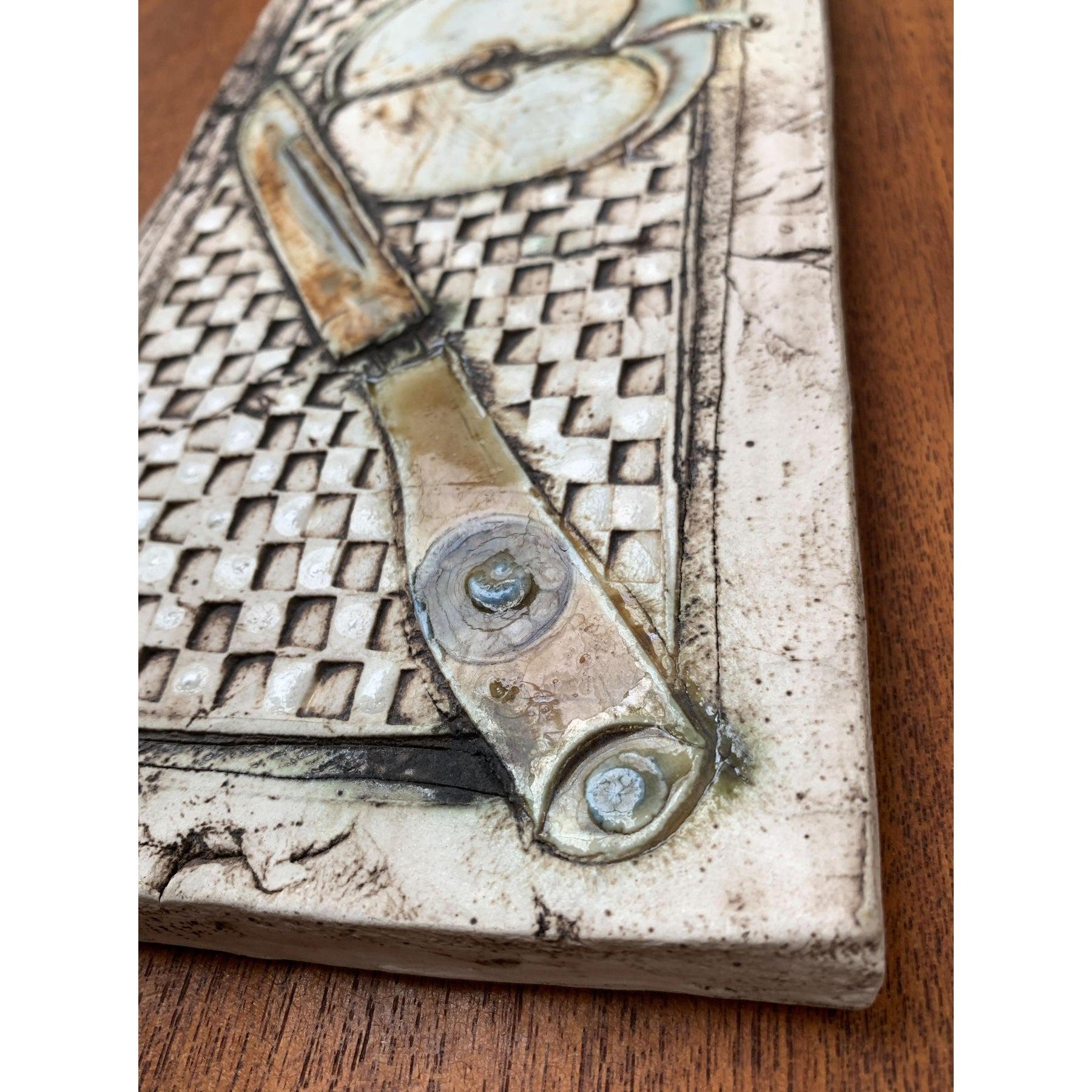 Vintage Studio Pottery Wandteller, 1970er Jahre im Angebot 2