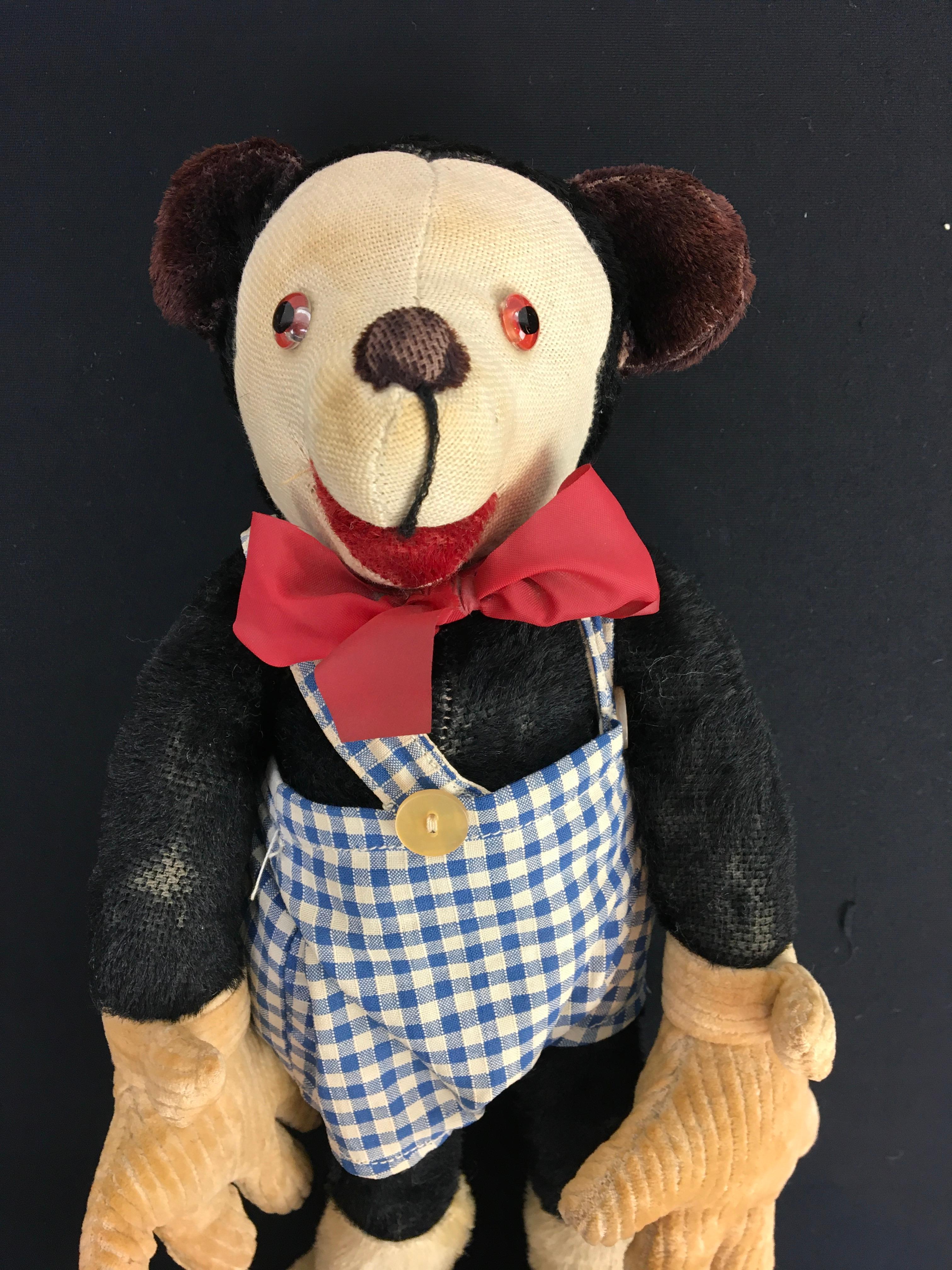 Vintage Stuffed Mickey Doll, Children's Toy  In Good Condition For Sale In Antwerp, BE