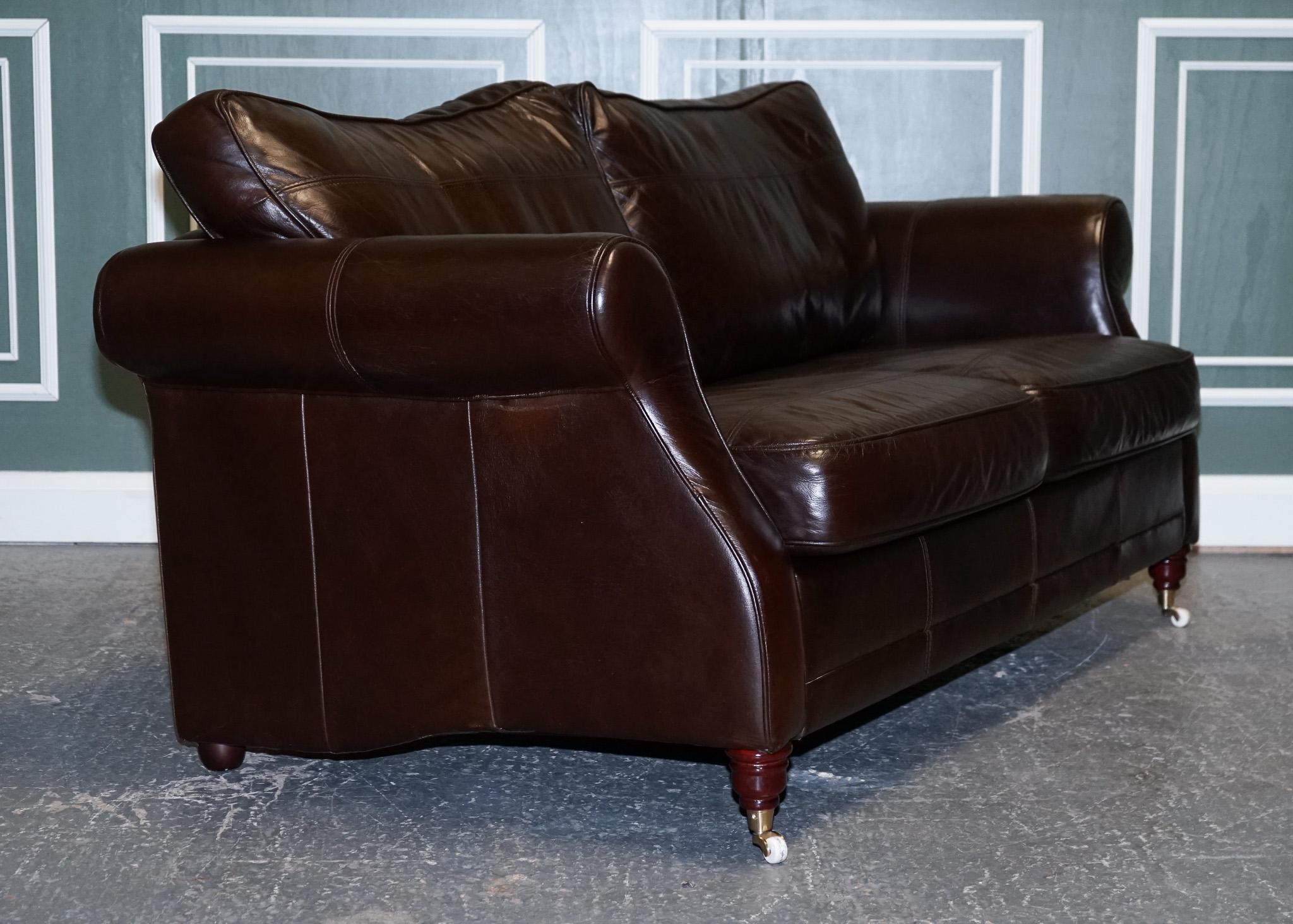 VINTAGE STUNNiNG CHOCOLATE BROWN LEATHER 2 TO 3 SEATER SOFA For Sale 3