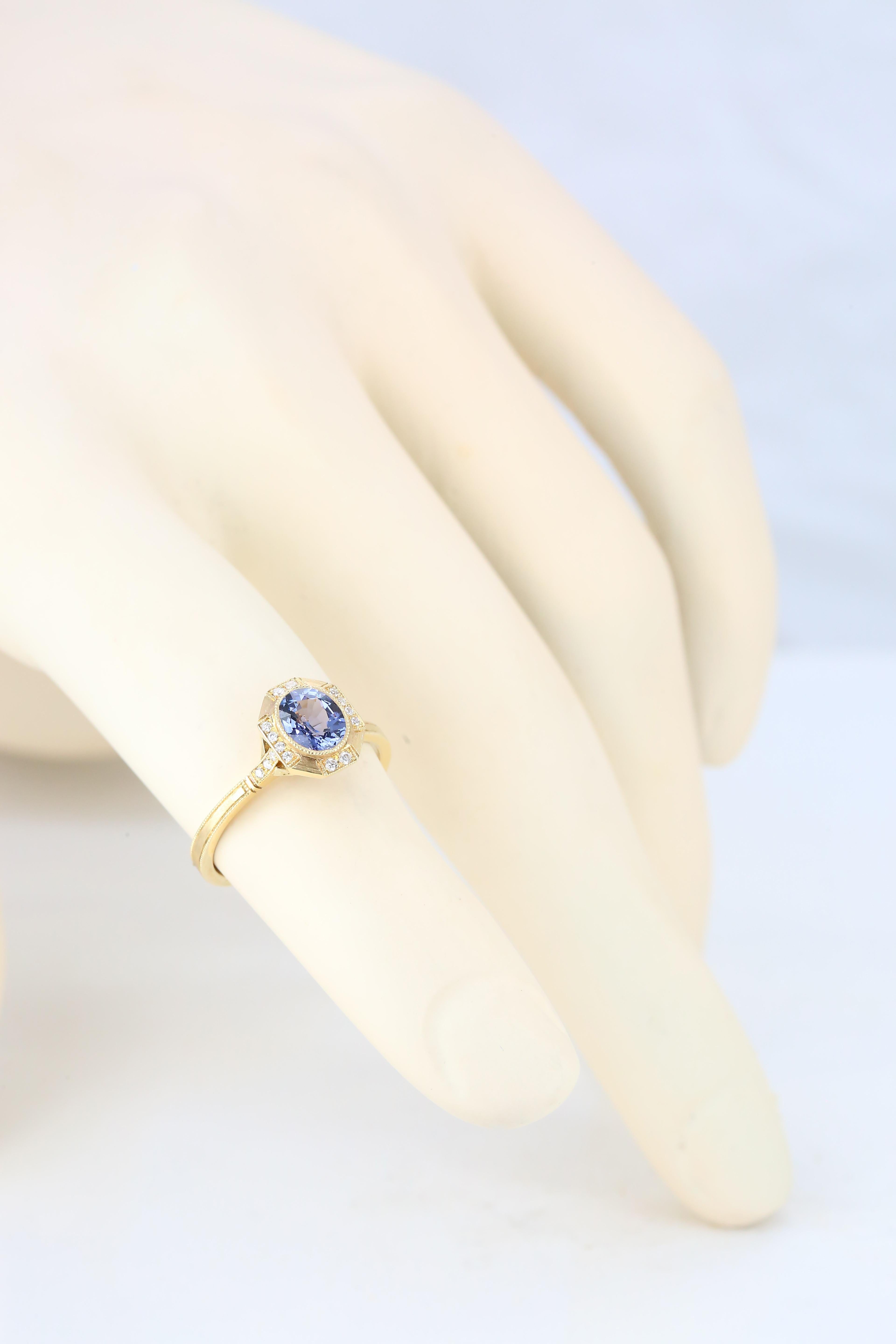 Verlobungsring im Vintage-Stil, 0,87 Karat Spinell mit Diamant im Angebot 4