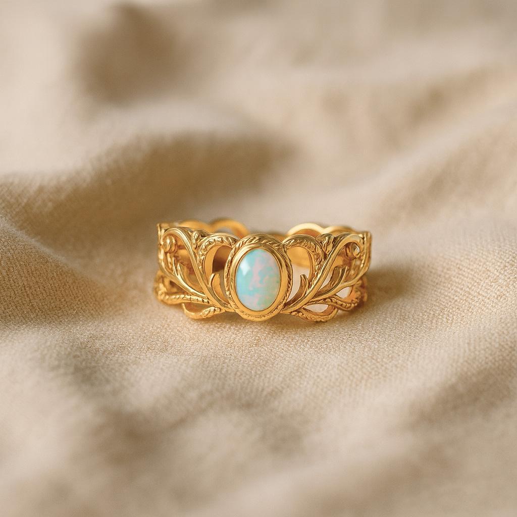 Im Angebot: 14k Goldring im Vintage-Stil mit ovalem Opal-Cabochon () 2