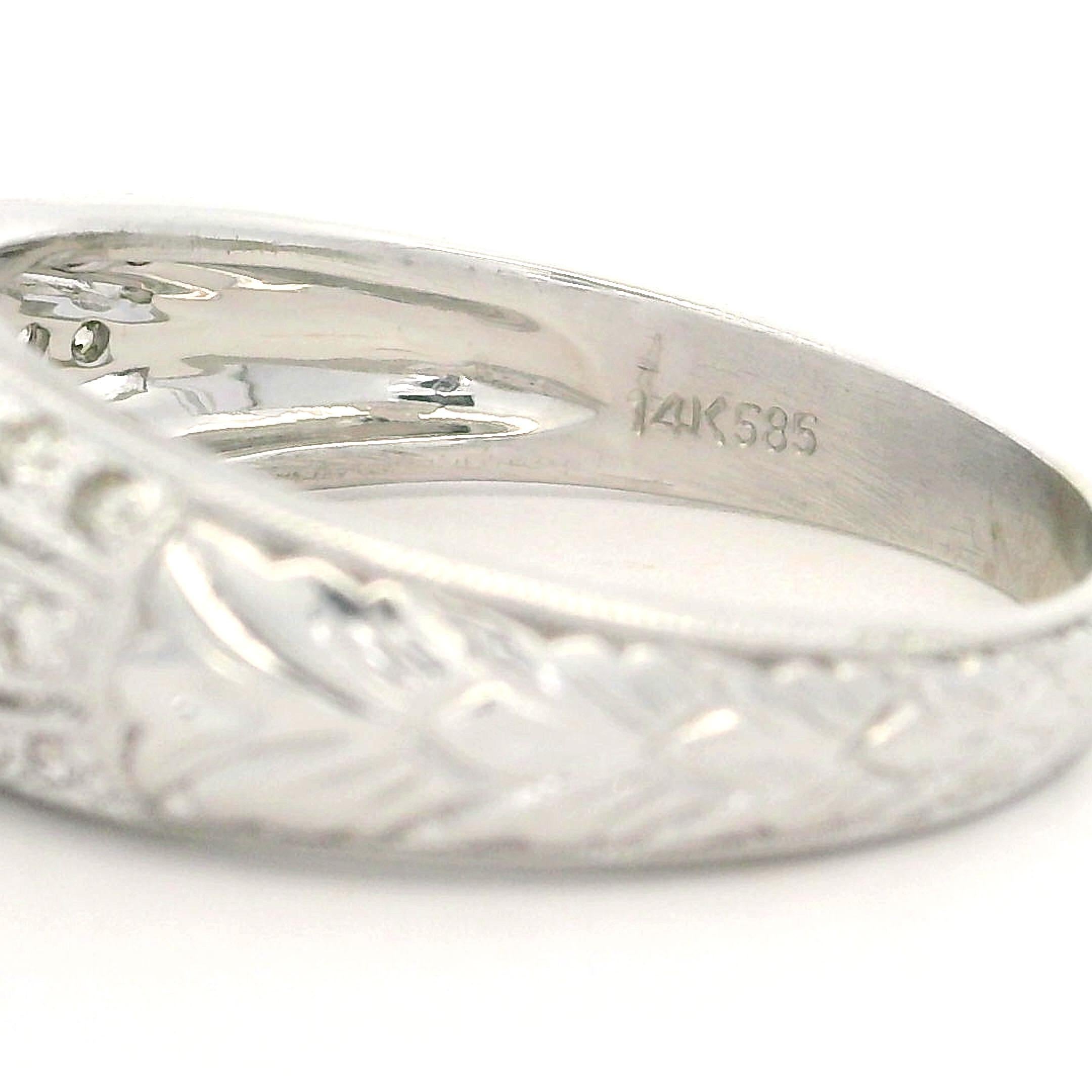 Vintage Style 14k White Gold 1.15ctw Round Cut Diamond Engraved Engagement Ring For Sale 8