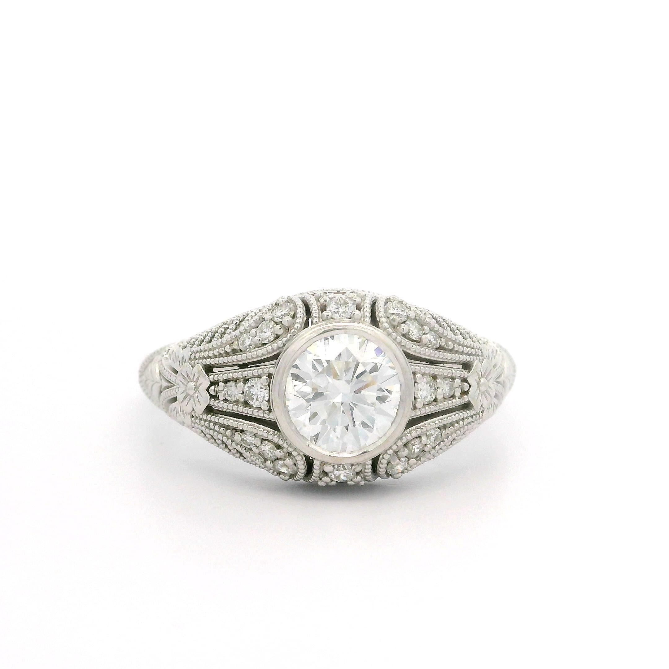 Anello in stile vintage in oro bianco 14k GIA 1,09ctw con diamante a grani di grano in vendita 5