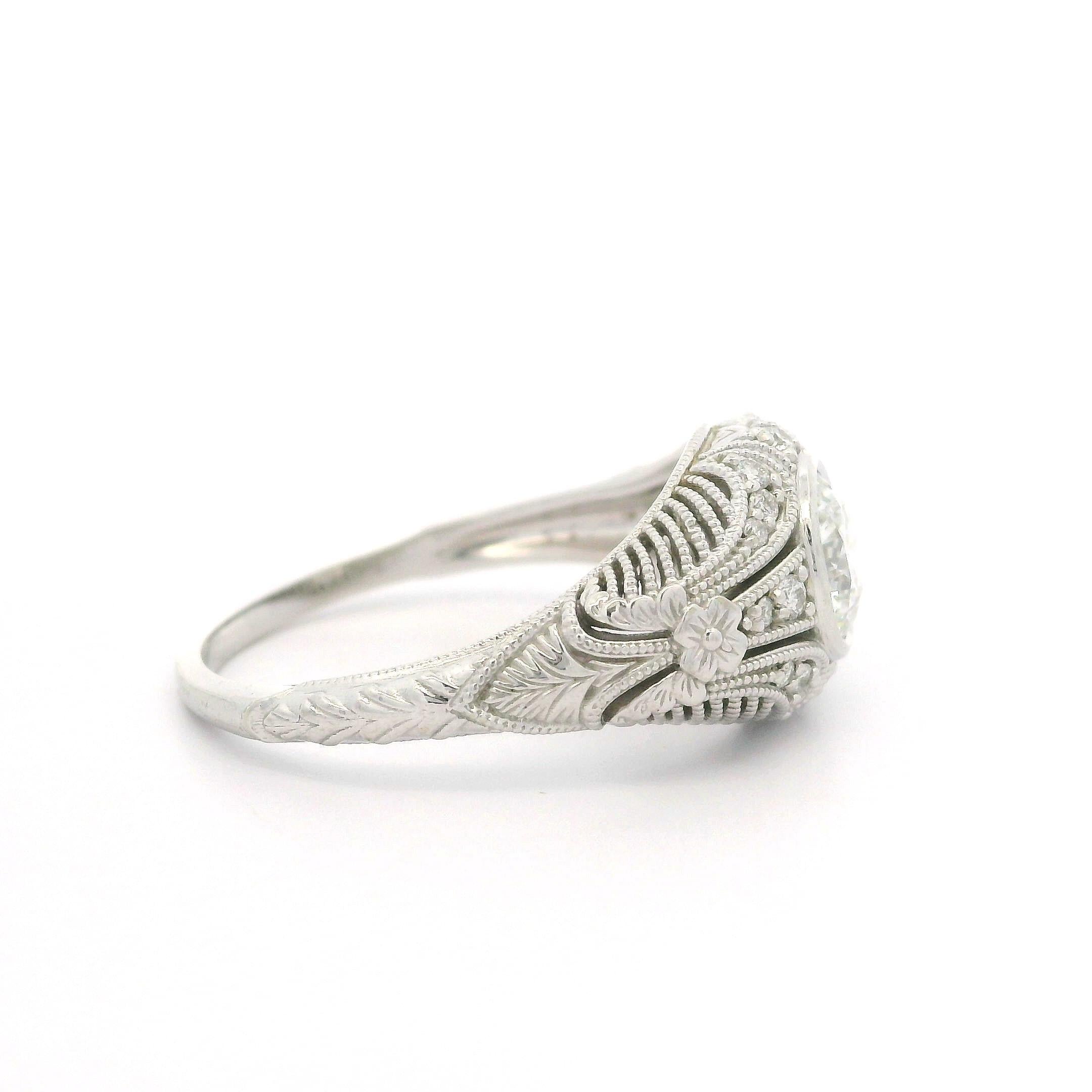 Anello in stile vintage in oro bianco 14k GIA 1,09ctw con diamante a grani di grano in vendita 7