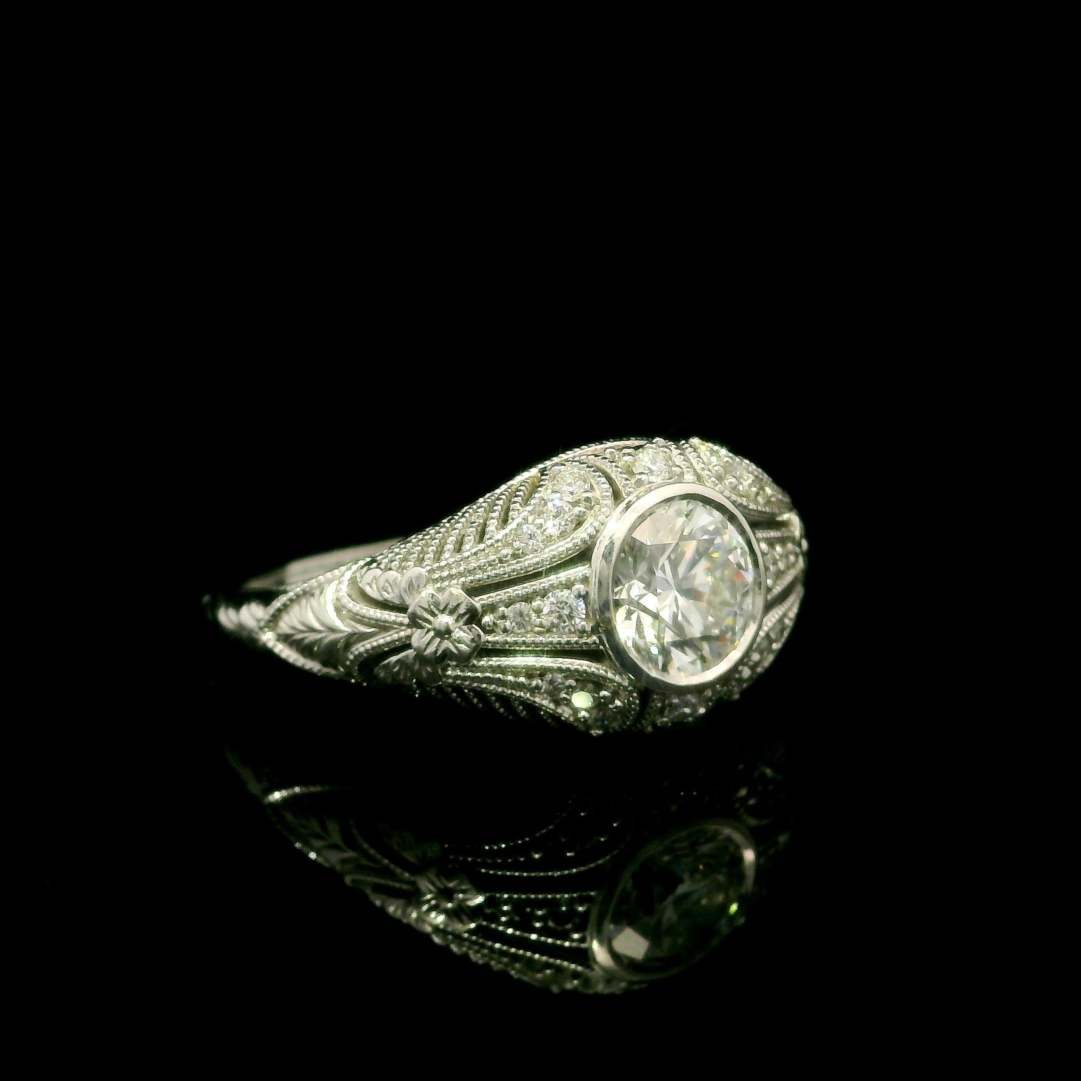 Donna Anello in stile vintage in oro bianco 14k GIA 1,09ctw con diamante a grani di grano in vendita