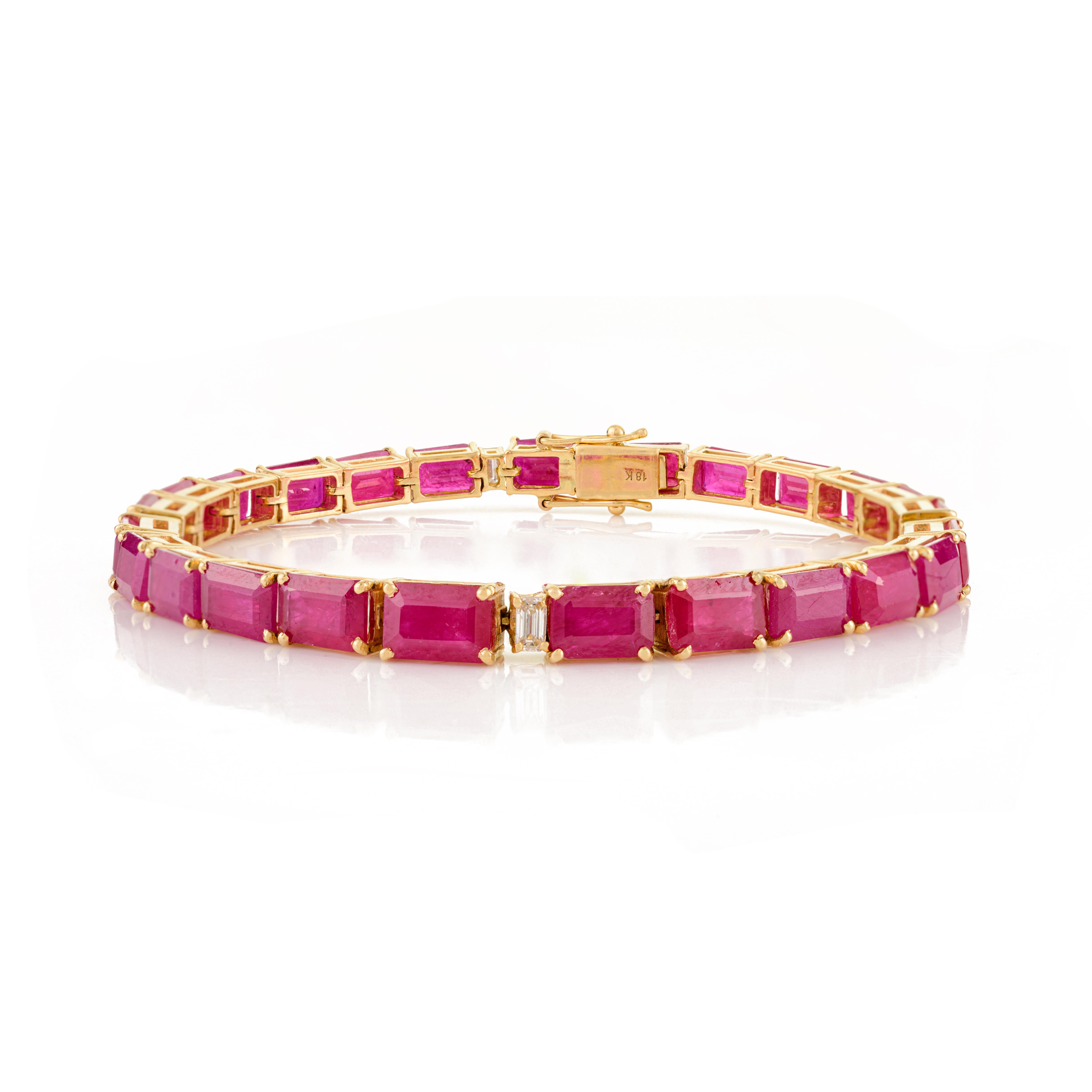 Vintage-Style 18K Yellow Gold Ruby and Diamond Tennis Bracelet Graduation Gift In New Condition For Sale In New York, NY