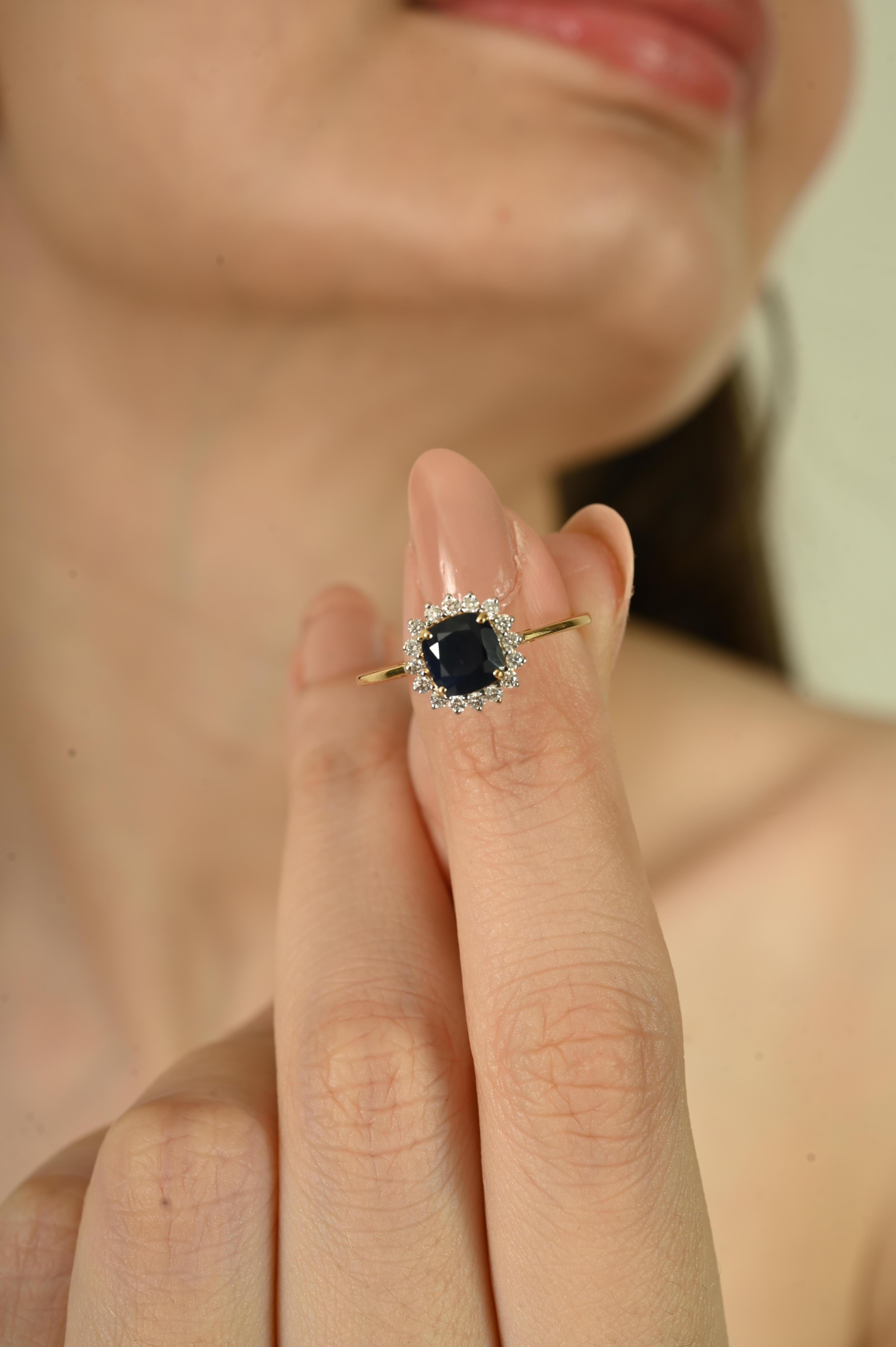 Im Angebot: Vintage Style 1Ct Natural Blue Sapphire & Diamond Halo Cluster Ring in 18K Gold () 6