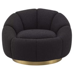 Fauteuil pivotant en tissu bouclé beige de style vintage et de conception française