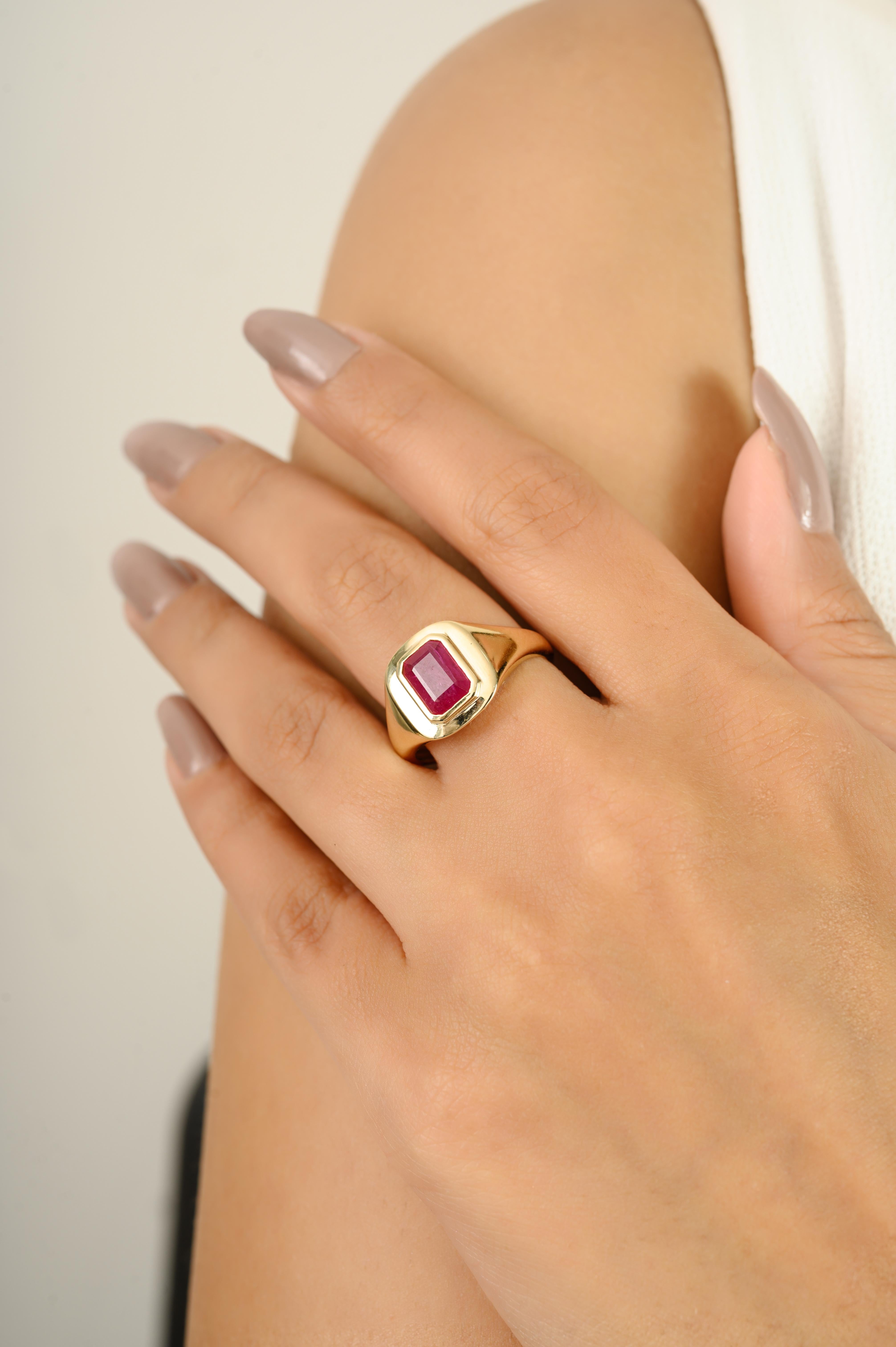 Im Angebot: Vintage-Stil Lünette Set Smaragd-Schliff Rubin Signet Ring in 14k Gelbgold Schmuck () 4