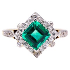 Vintage Style Colombian Emerald and Natural Diamond Engagement Ring Fashion Ring
