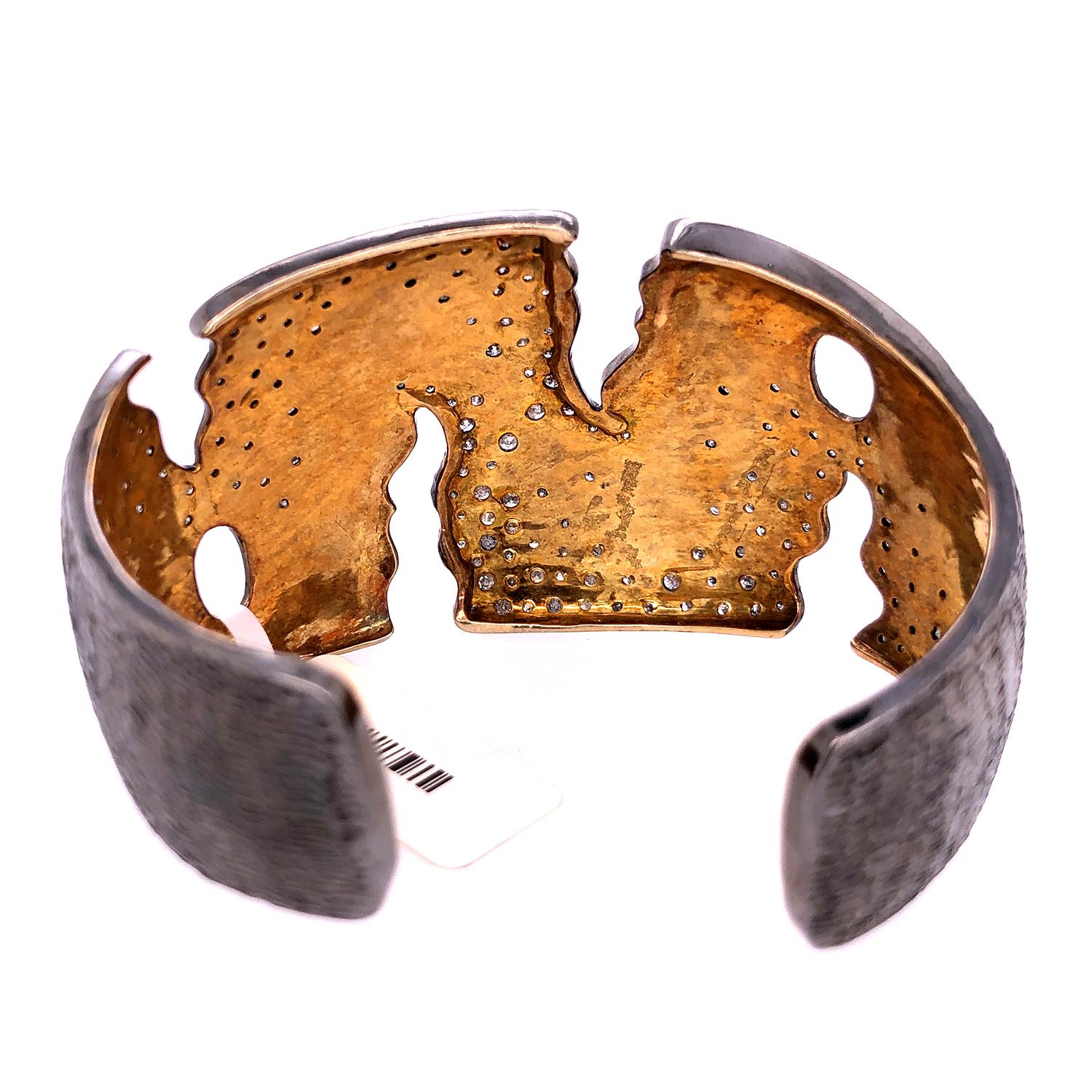 Round Cut Modern Abstract Two Tone Cuff Bracelet With Flush Set Diamonds In Gold & Silver For Sale
