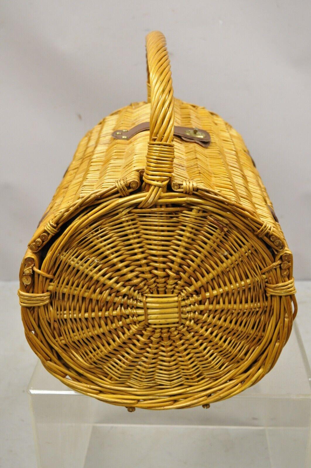 Vintage Style Cylinder Deluxe Wicker Picnic Basket, Svc for 2 3