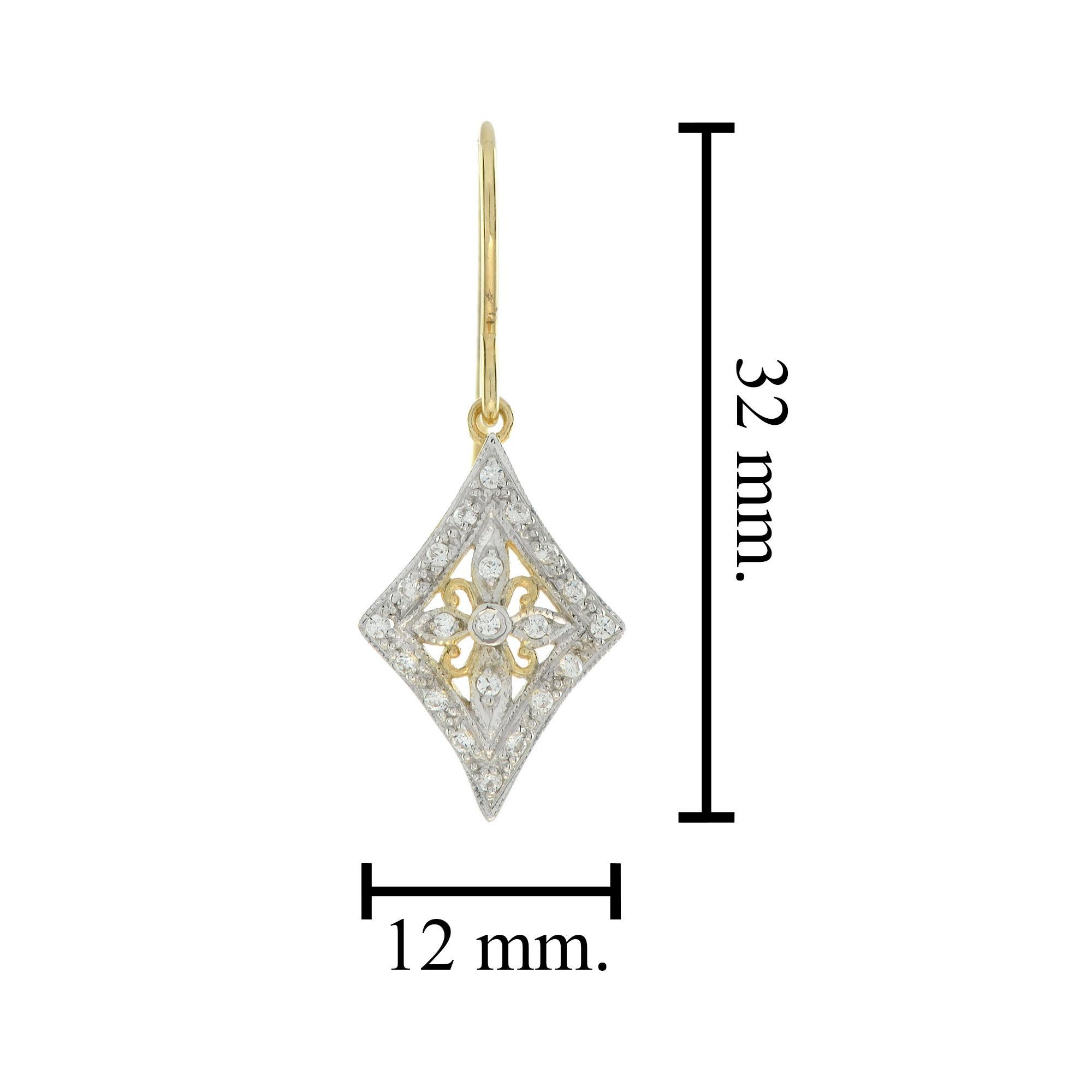 Vintage Style Diamond Floral Diamond Shape Filigree Earrings in 14K Yellow Gold In New Condition For Sale In Bangkok, TH