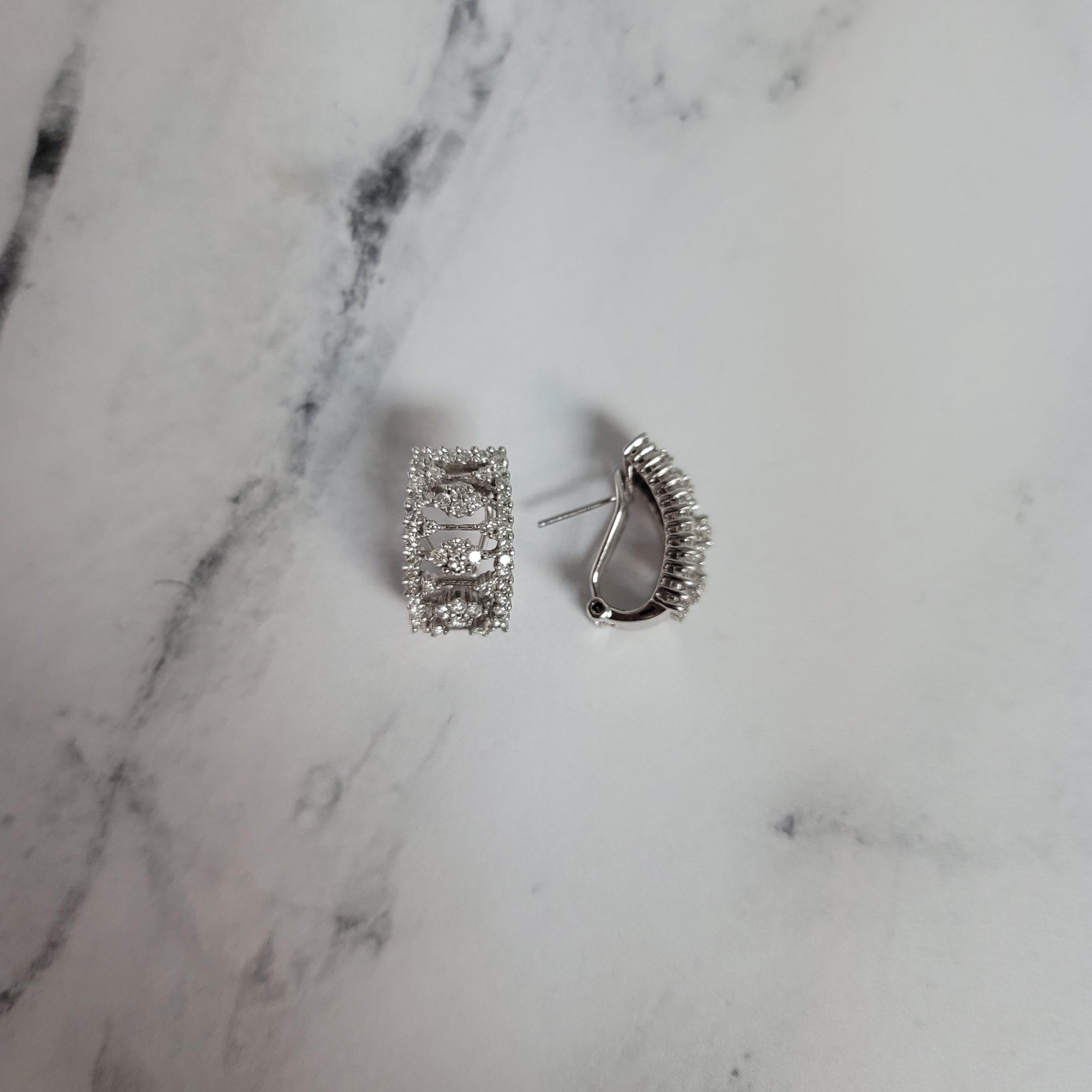 Pendientes de clip con pavé de diamantes estilo vintage Oro blanco 14k Corte redondo en venta