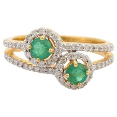 Vintage Style Emerald and Diamond Engagement Ring for Her in 18k Yellow Gold