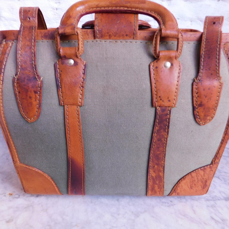 Vintage Style English Leather and Canvas Gladstone Satchel or Doctors ...