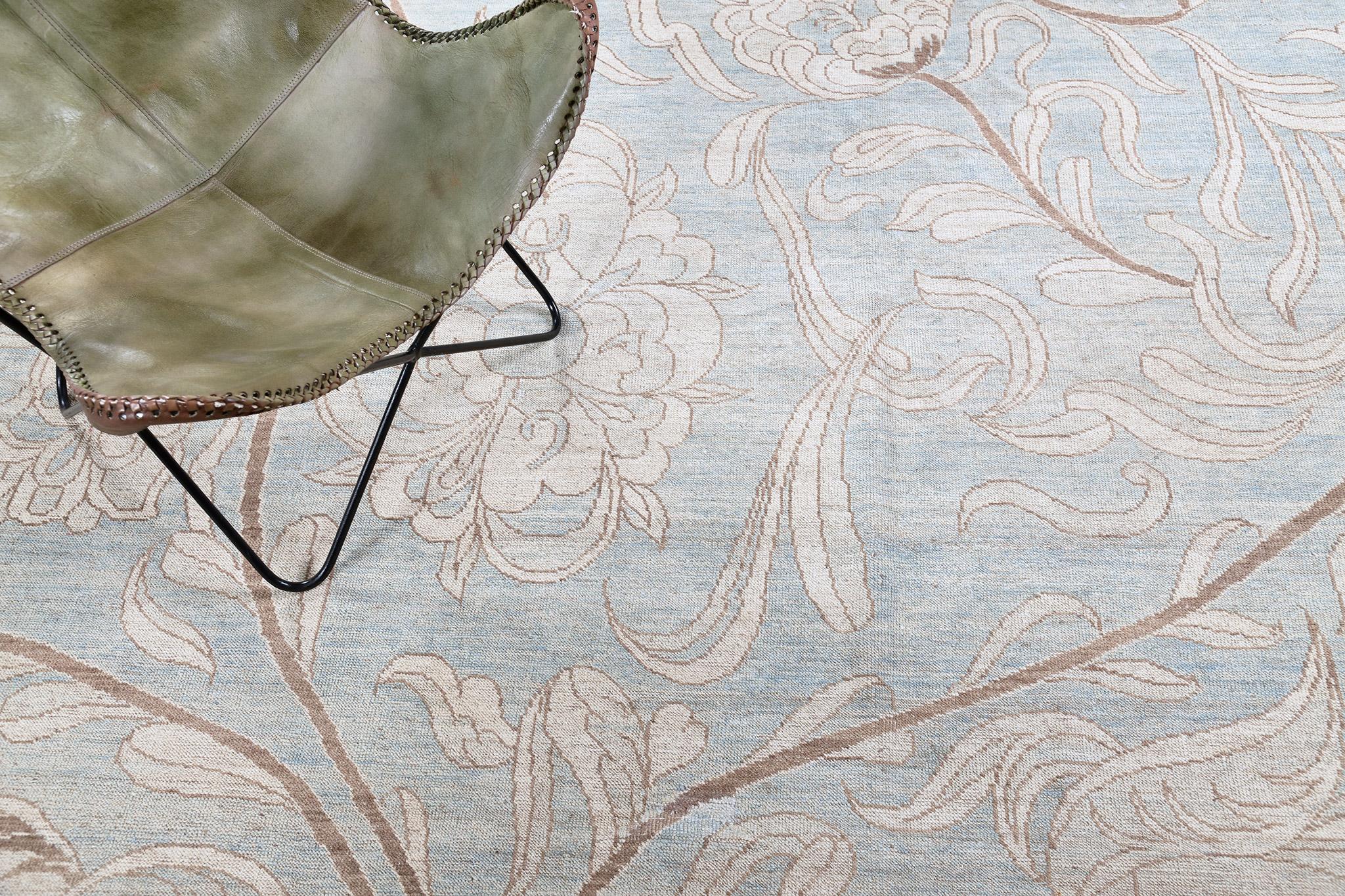 Afghano Tappeto con design floreale in stile vintage in vendita