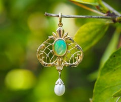 Vintage style gold pendant with opal, pearl, diamonds.