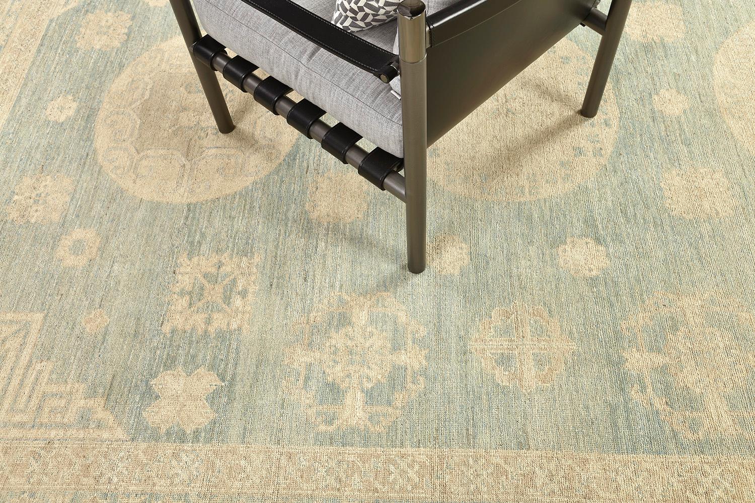 Alfombra Khotan Revival Estilo Vintage Anudado a mano en venta