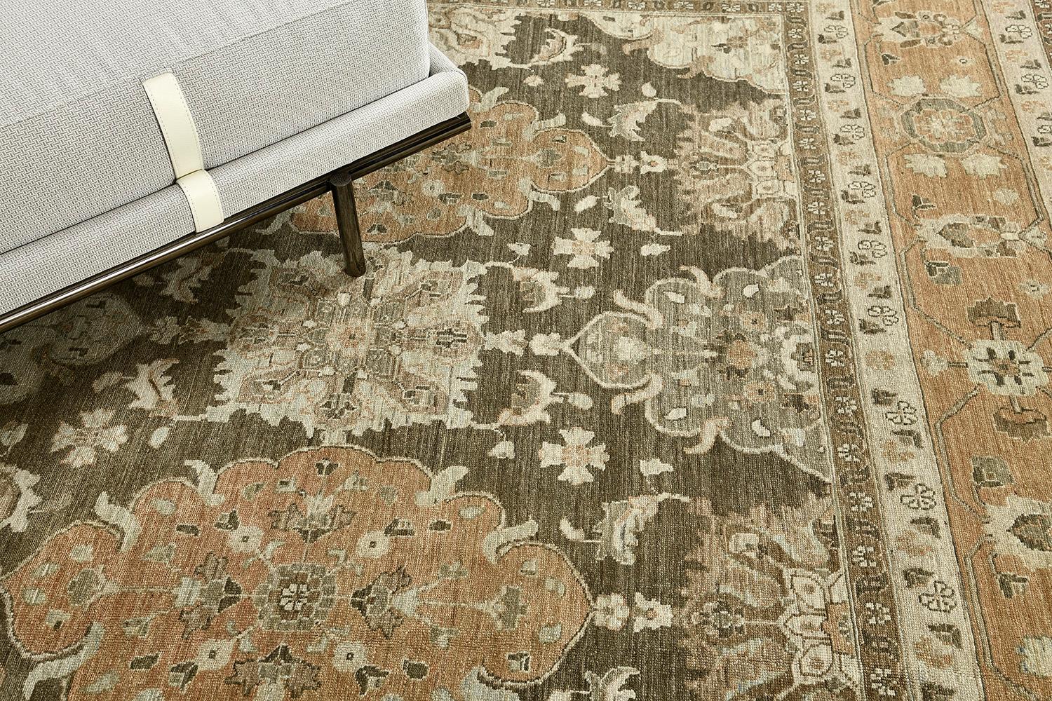 Contemporary Vintage Style Mahal Revival Rug For Sale