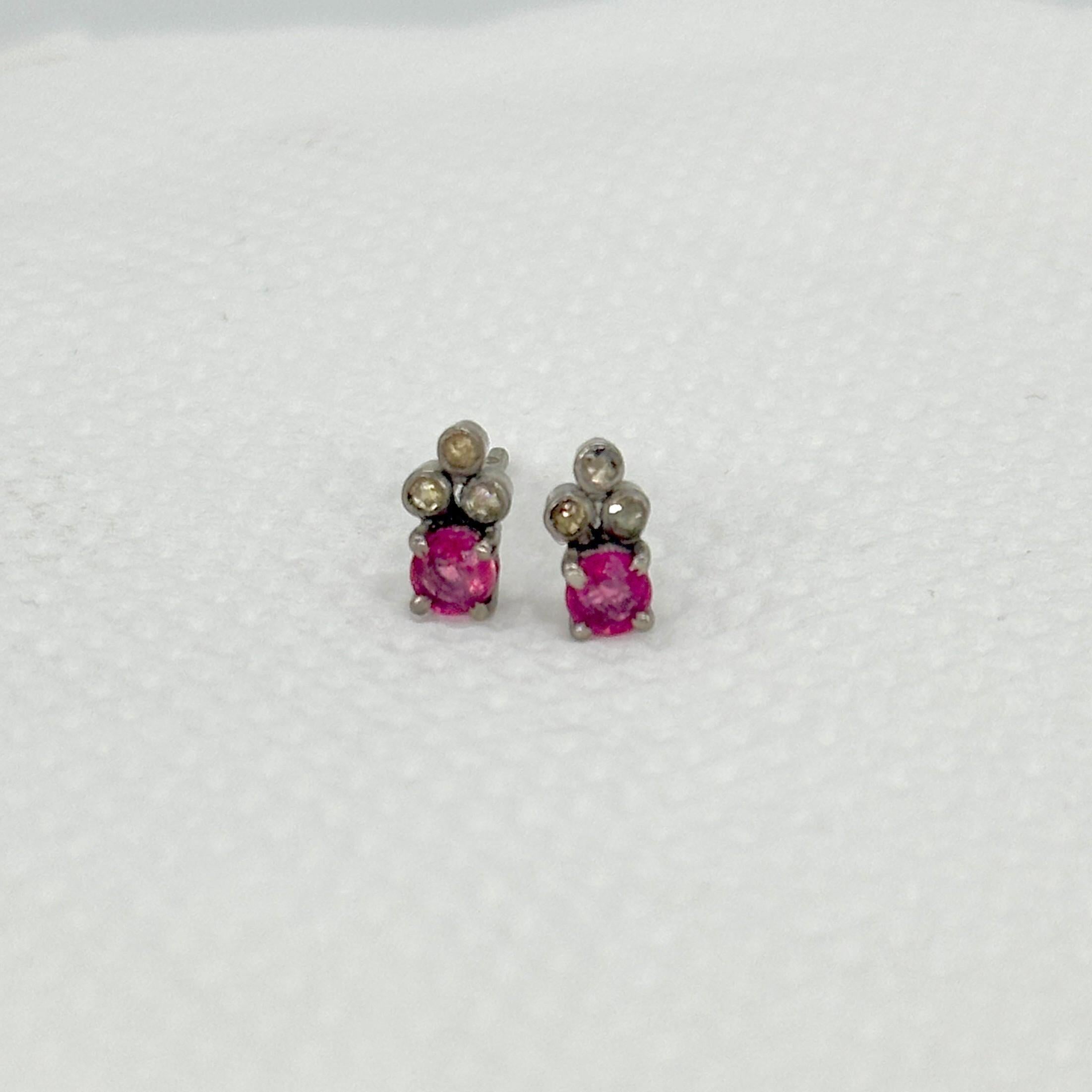 Ohrstecker im Vintage-Stil, natürlicher burma-Rubin champagner-Rosenschliff Diamant Silber im Angebot 3
