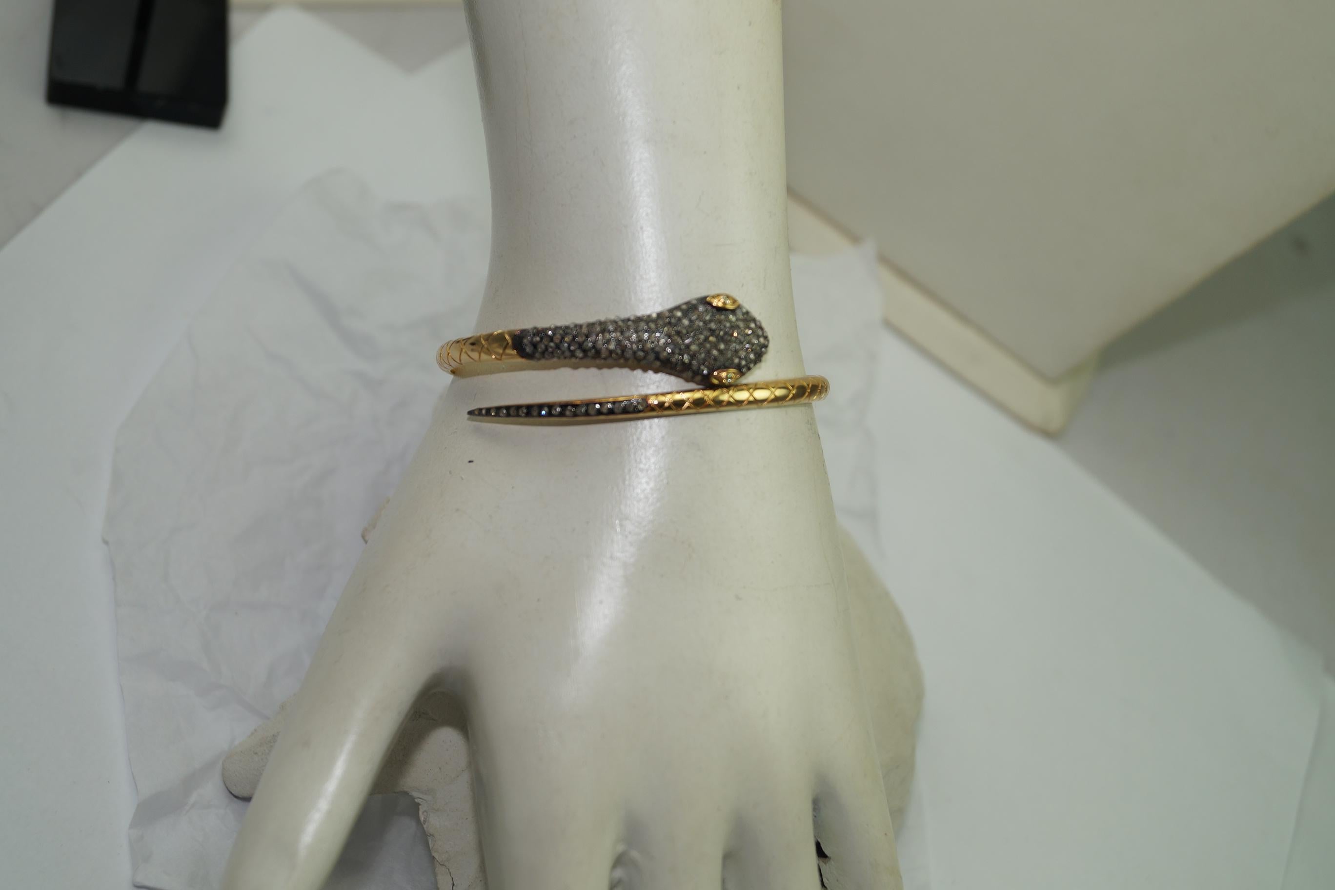 Early Victorian Vintage style Natural rose cut Diamonds 14k Gold serpent snake bracelet  For Sale