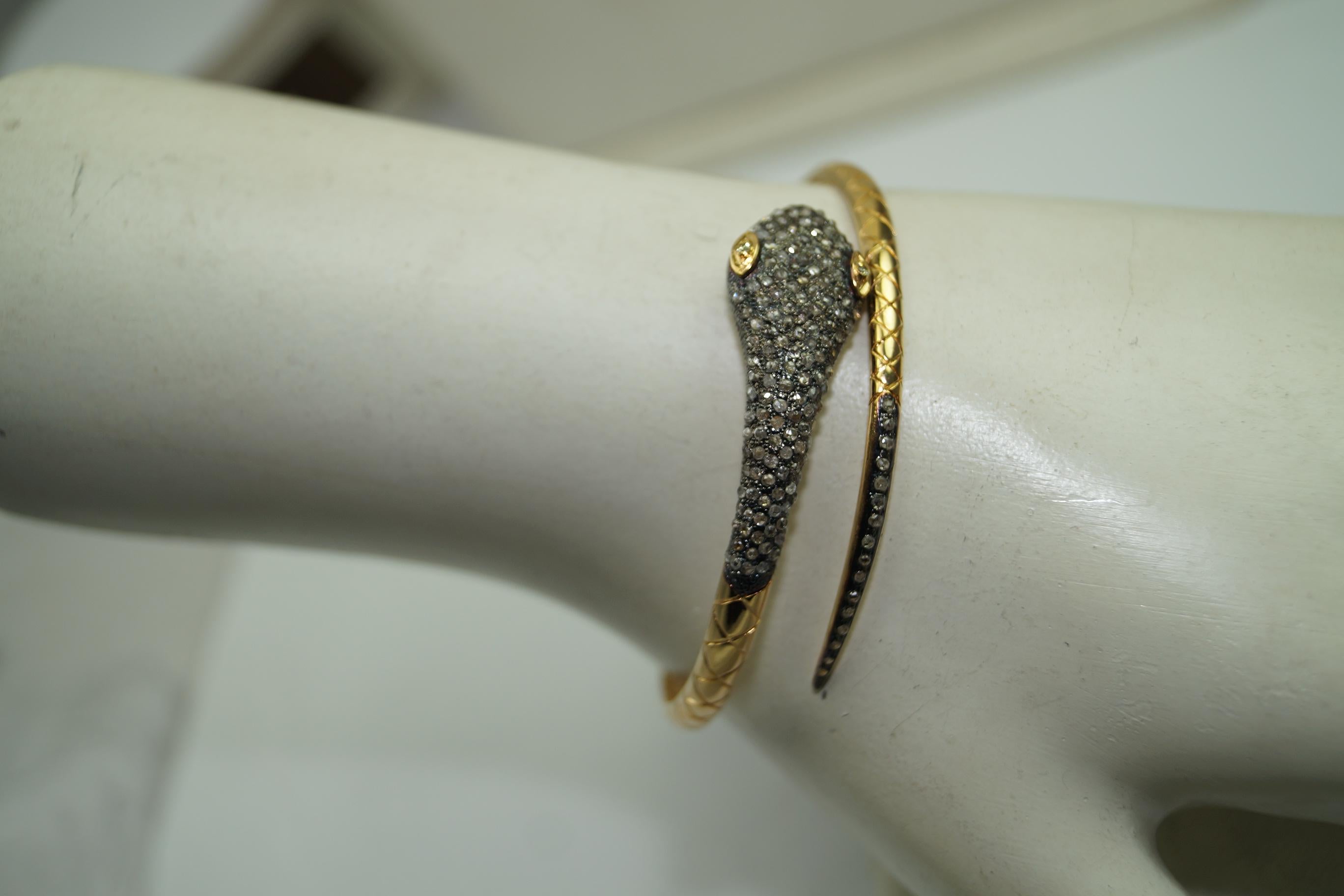 14k Gold Schlangen-Schlangenarmband im Vintage-Stil mit natürlichen Diamanten im Rosenschliff  im Zustand „Neu“ im Angebot in Delhi, DL