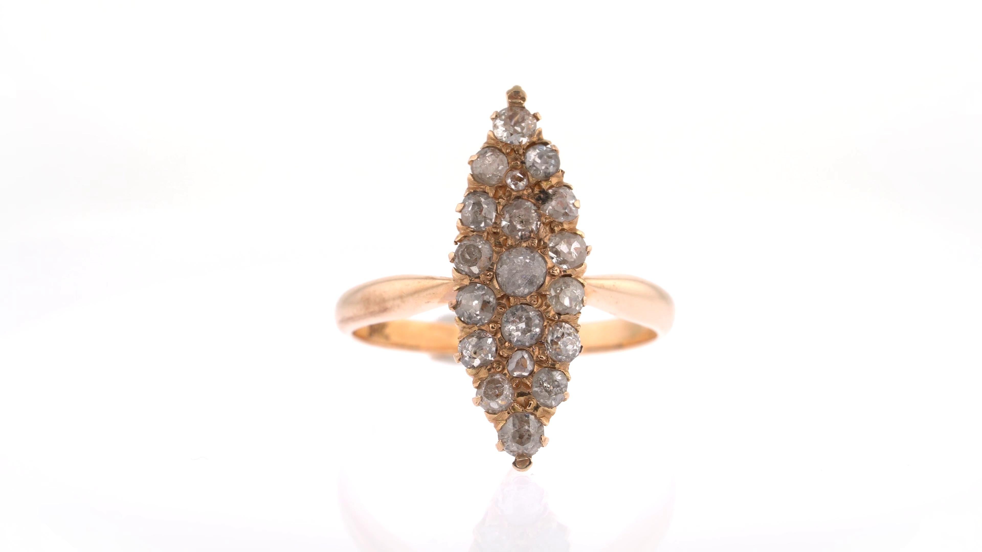 Round Cut Vintage-Style Navette Diamond Cluster Ring in 18 Karat Rose Gold For Sale
